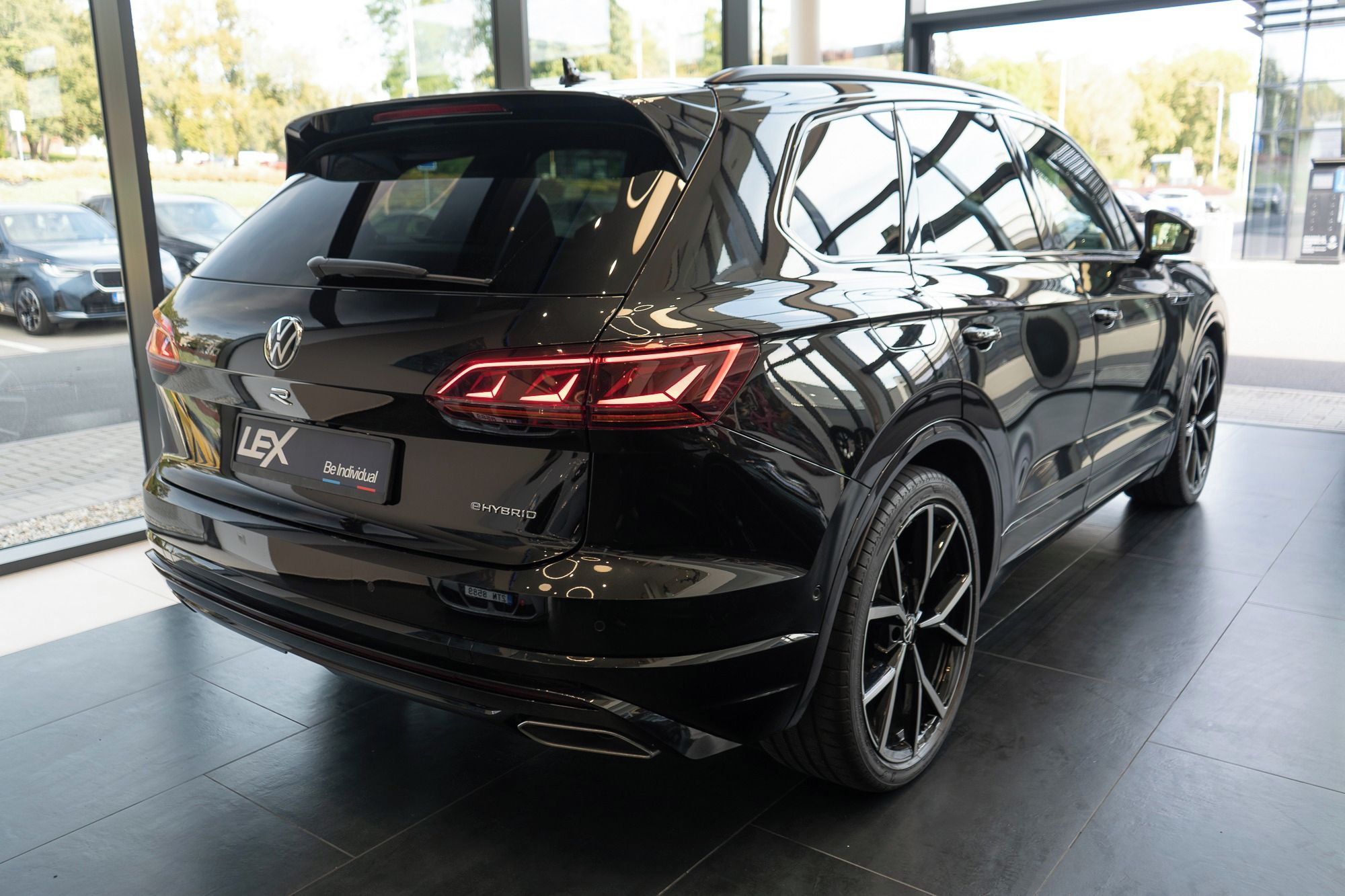 Volkswagen Touareg, R eHybrid 3.0 TSi - fotka 6