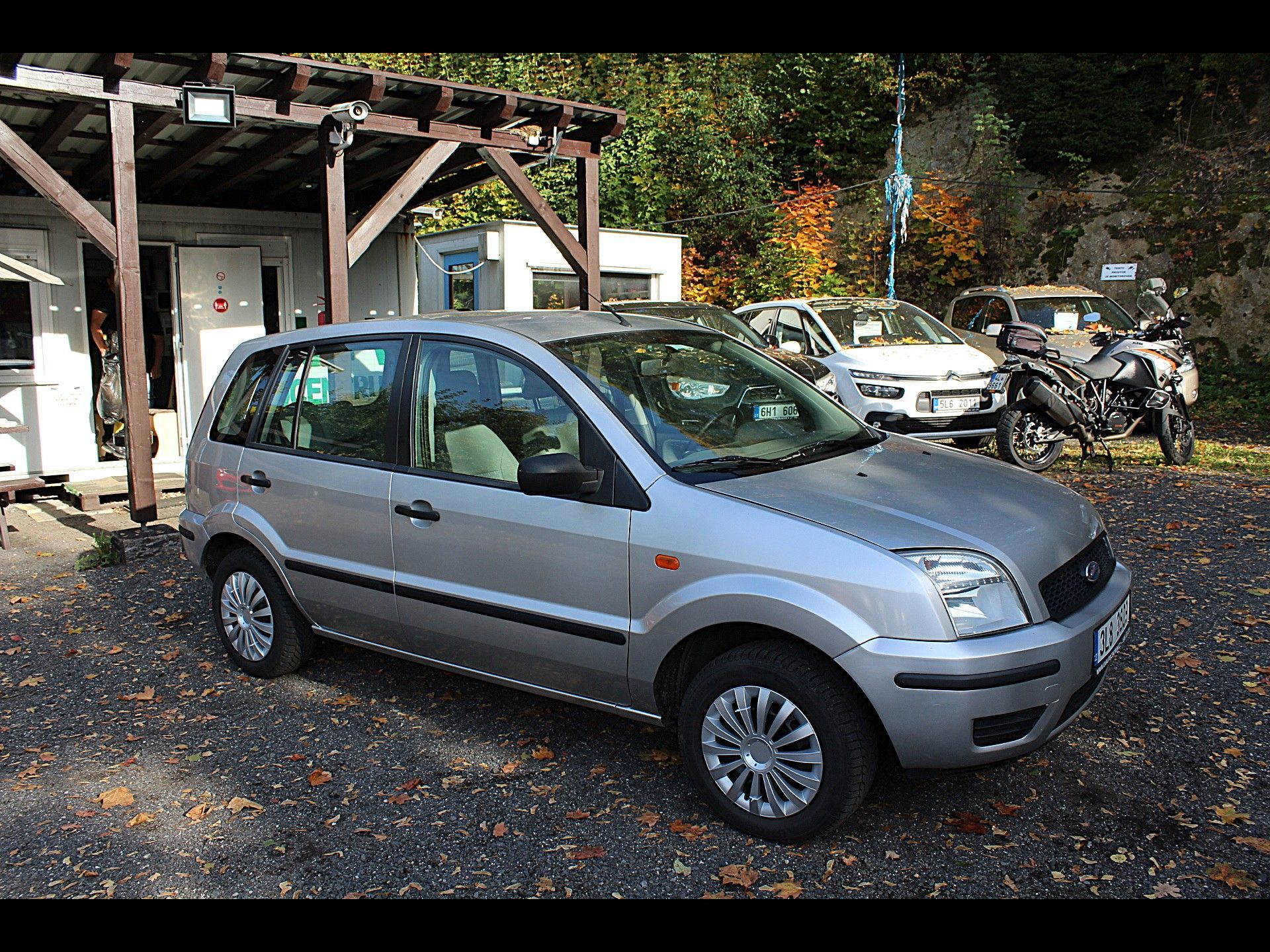 Ford Fusion, 1.6i 74 kW klima - fotka 4