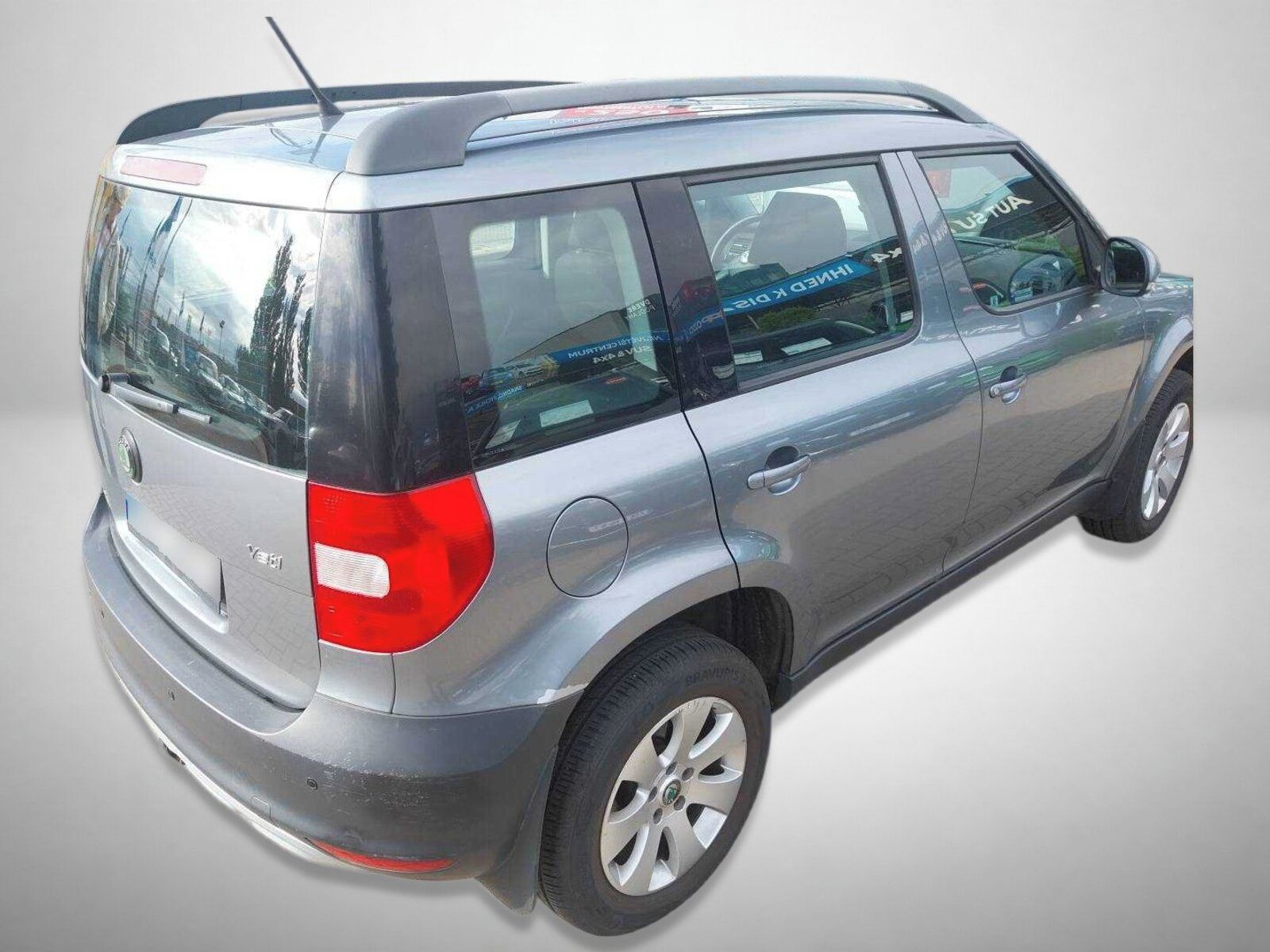 Škoda Yeti, 2.0 TDI, Park. senzory - fotka 2