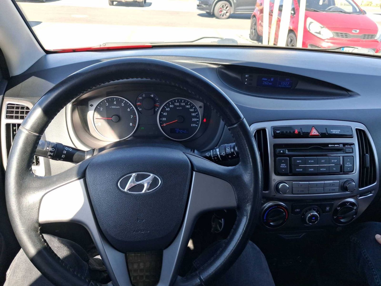 Hyundai i20, 1.2, Serv.kniha, Klima - fotka 3