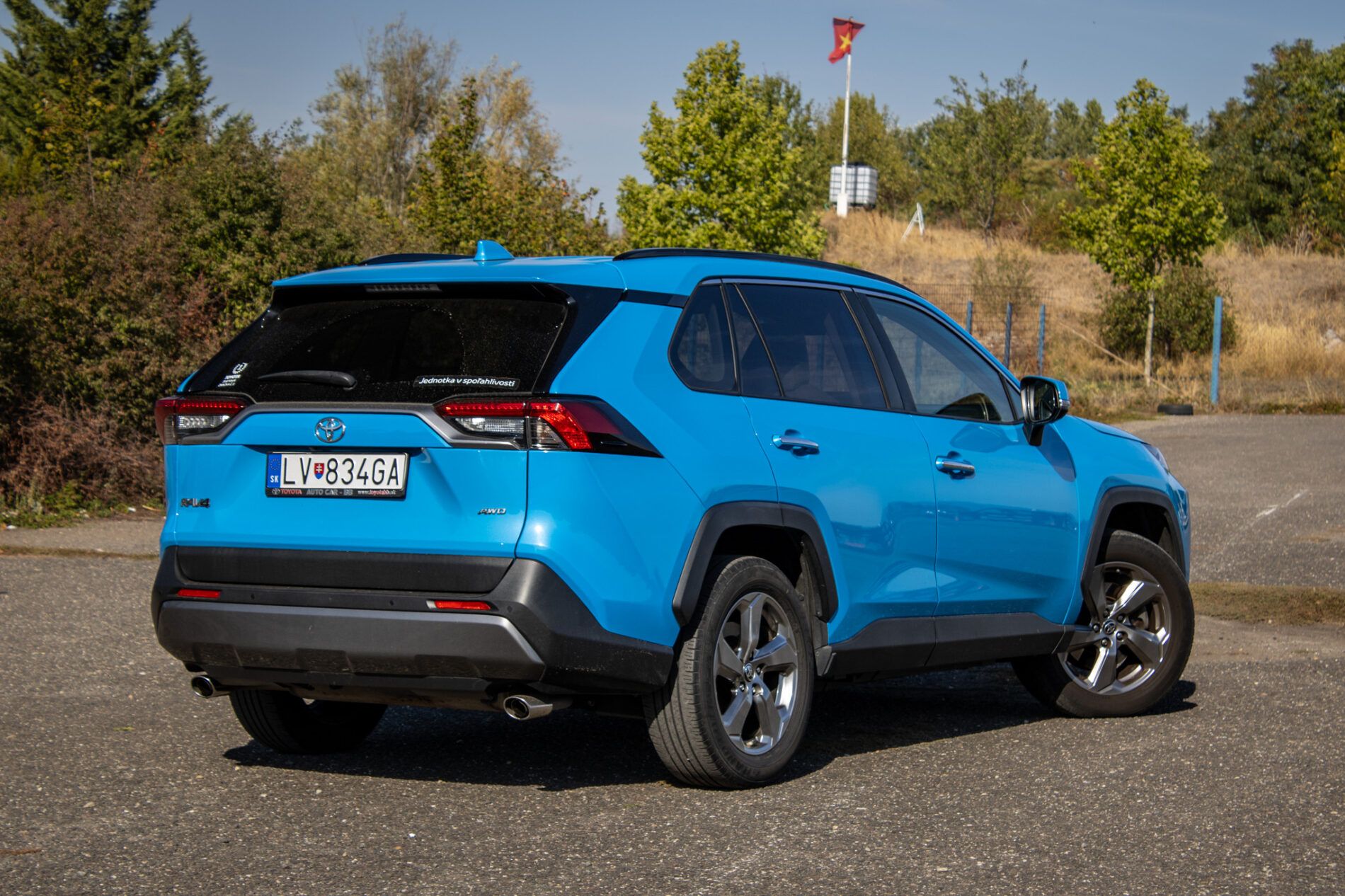 Toyota Rav4 - fotka 5