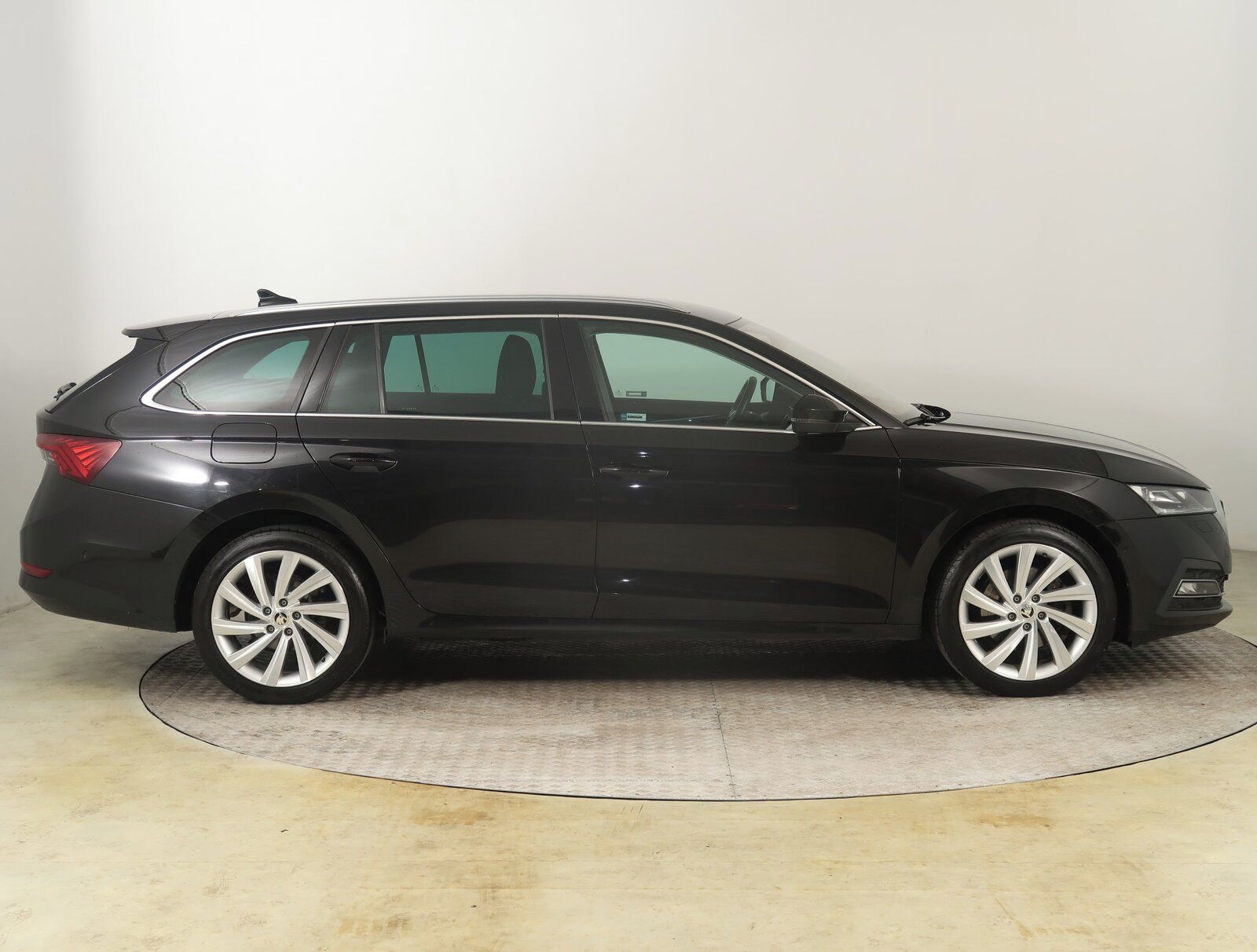 Škoda Octavia, 1.4 TSI iV, Ambition Plus - fotka 6