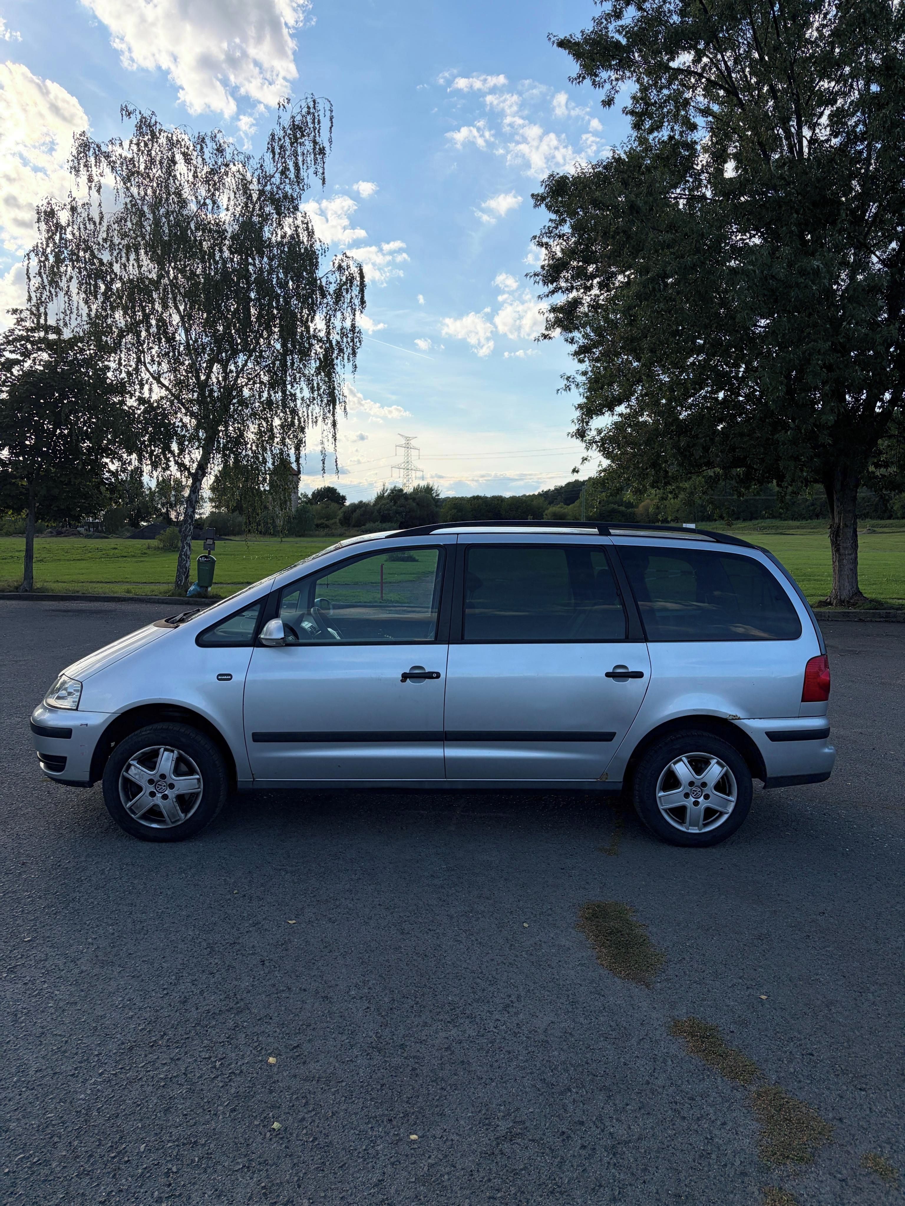 Volkswagen Sharan, 1.9 TDI 85kW 7-míst TAŽNÉ - fotka 5