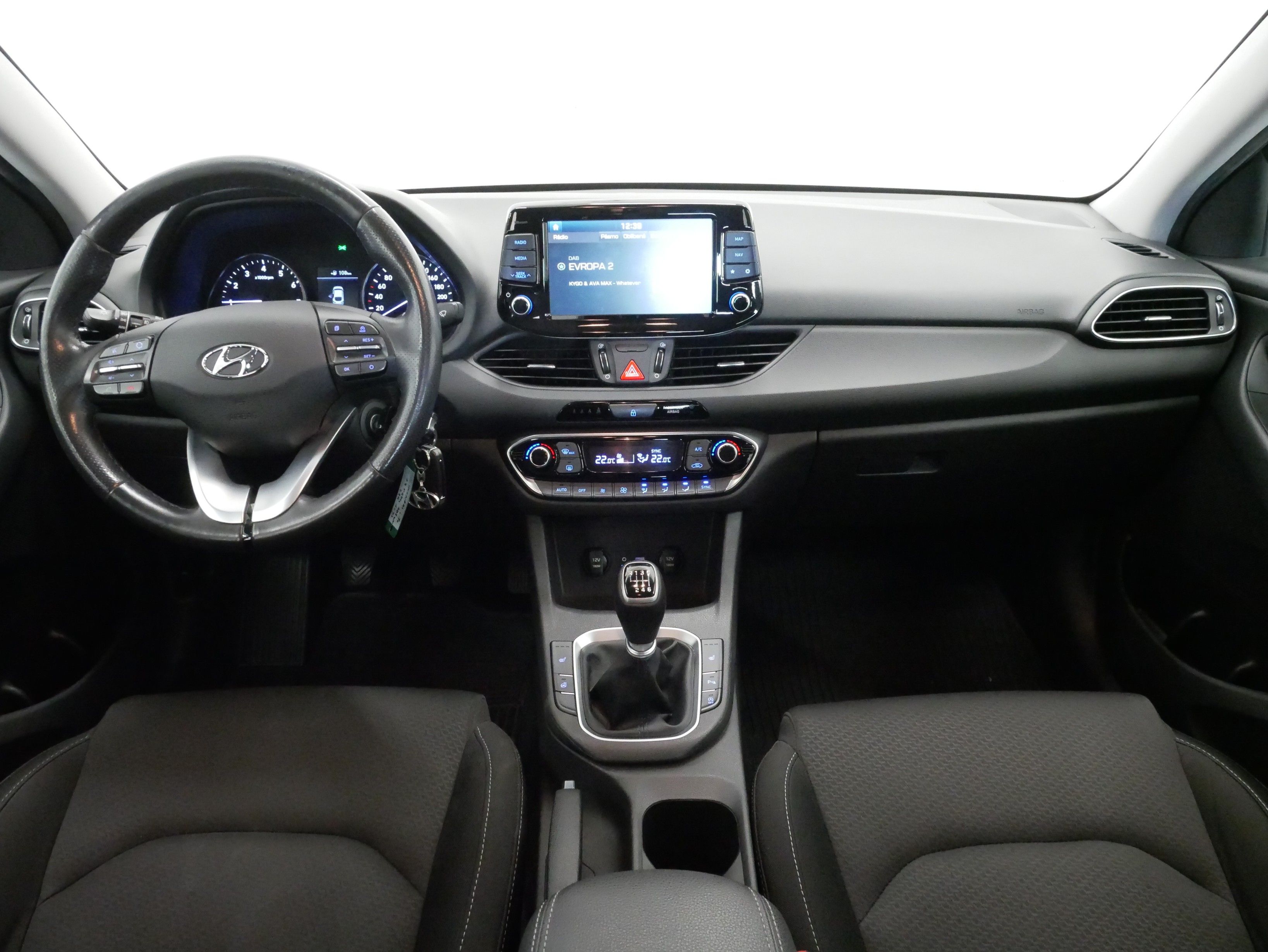 Hyundai i30, 1.4 T-GDI 103 kW - fotka 6