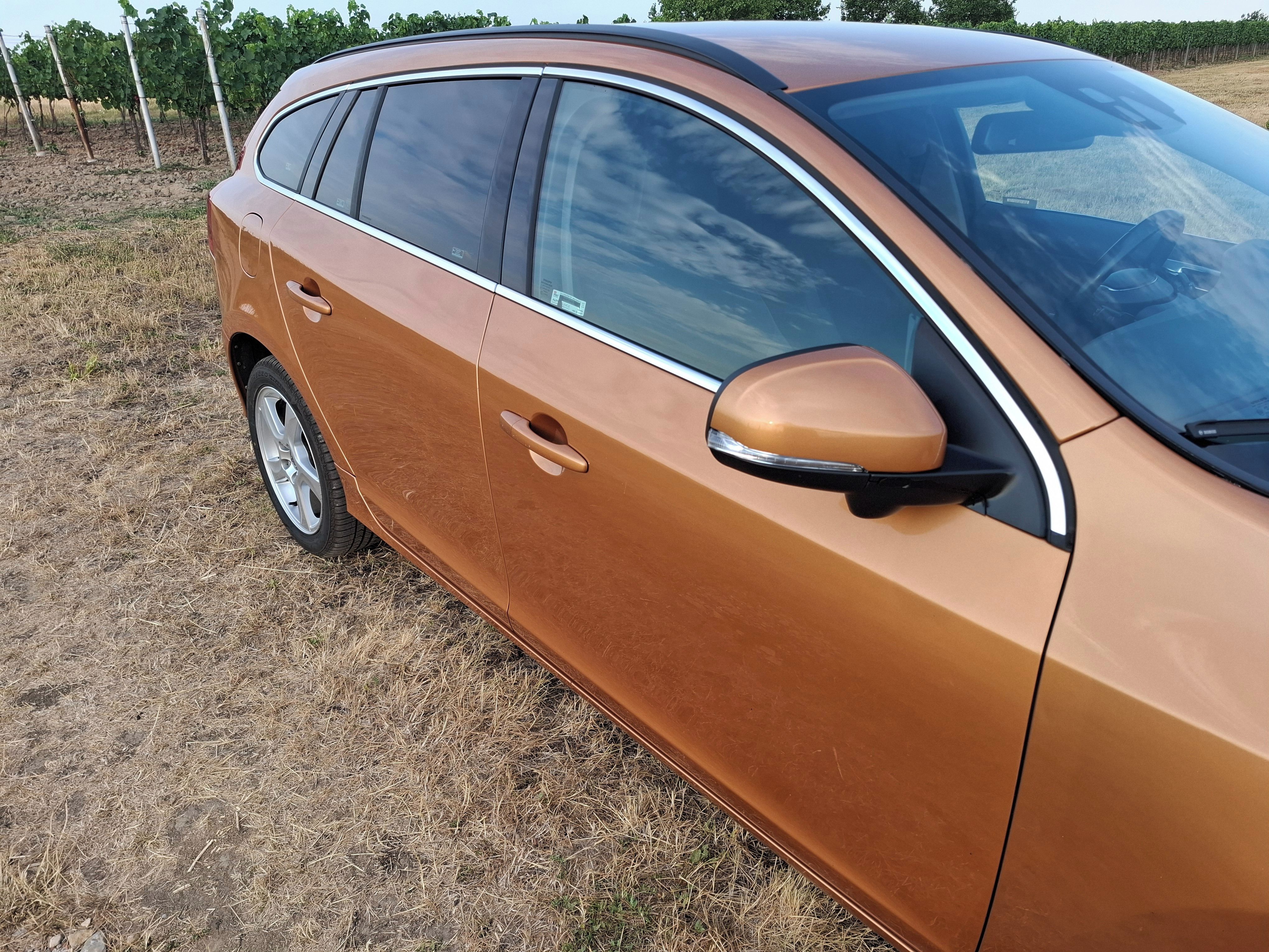 Volvo V60, V60 T5 240k adaptivní tempomat - fotka 4