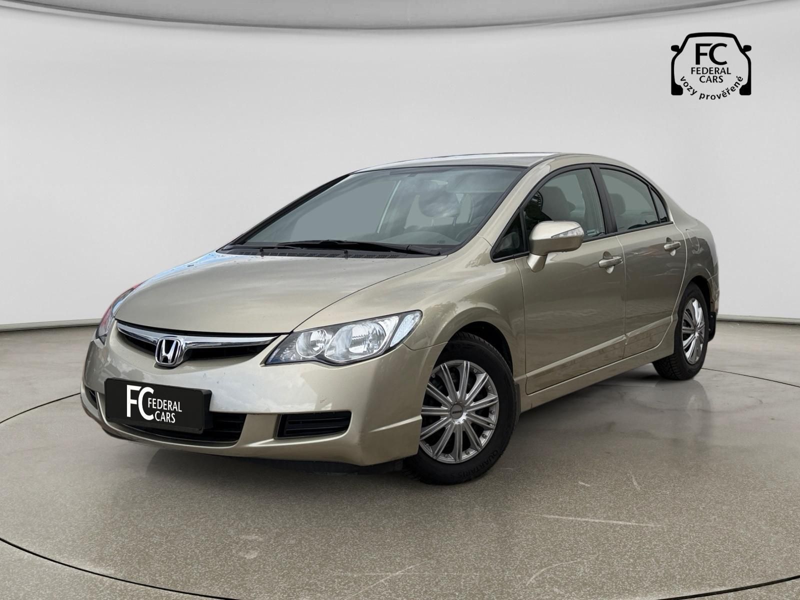 Honda Civic, 8. gen 1.8 LS