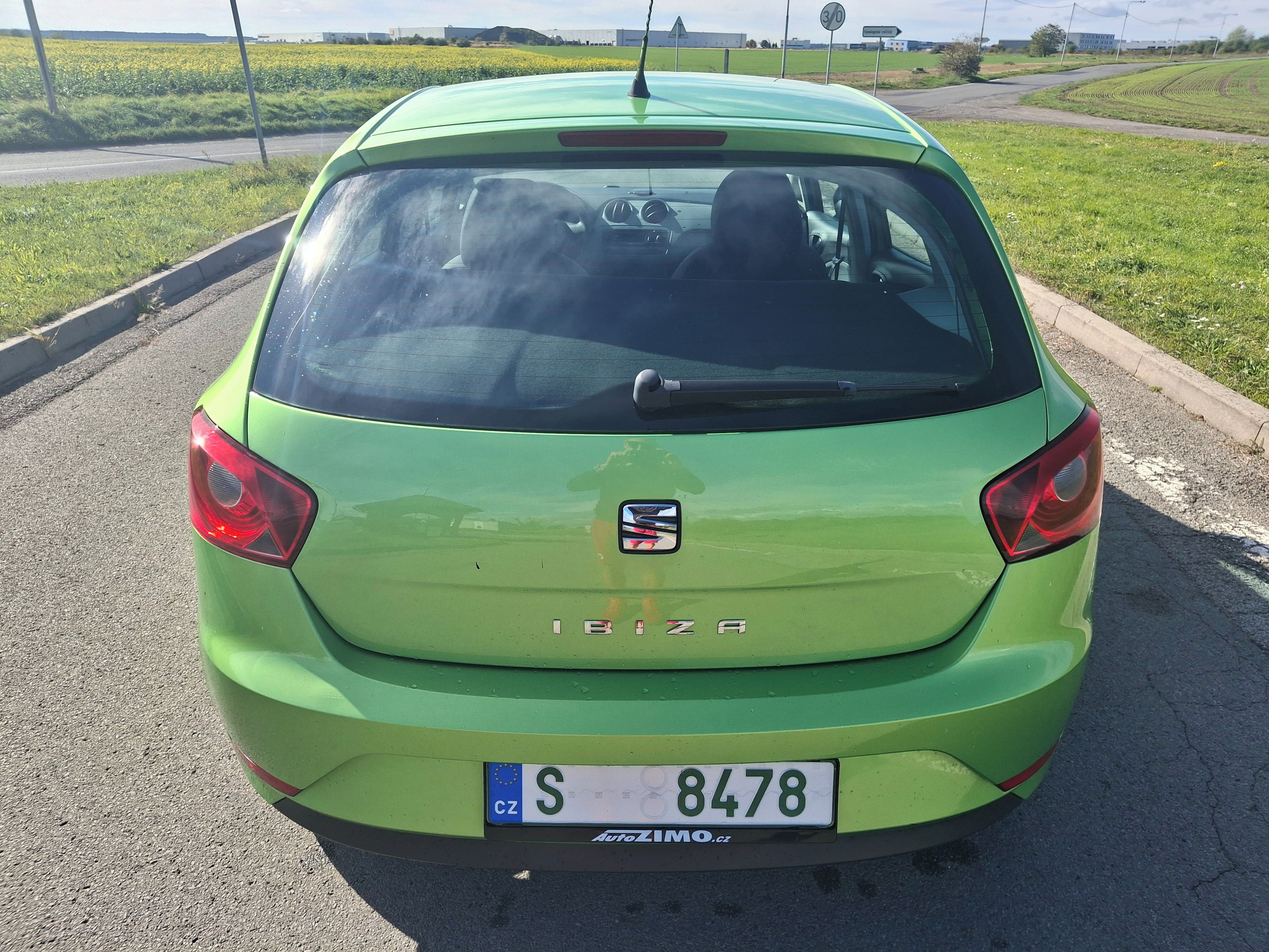 Seat Ibiza, 1,4 16v 63 KW KLIMA ALU - fotka 6