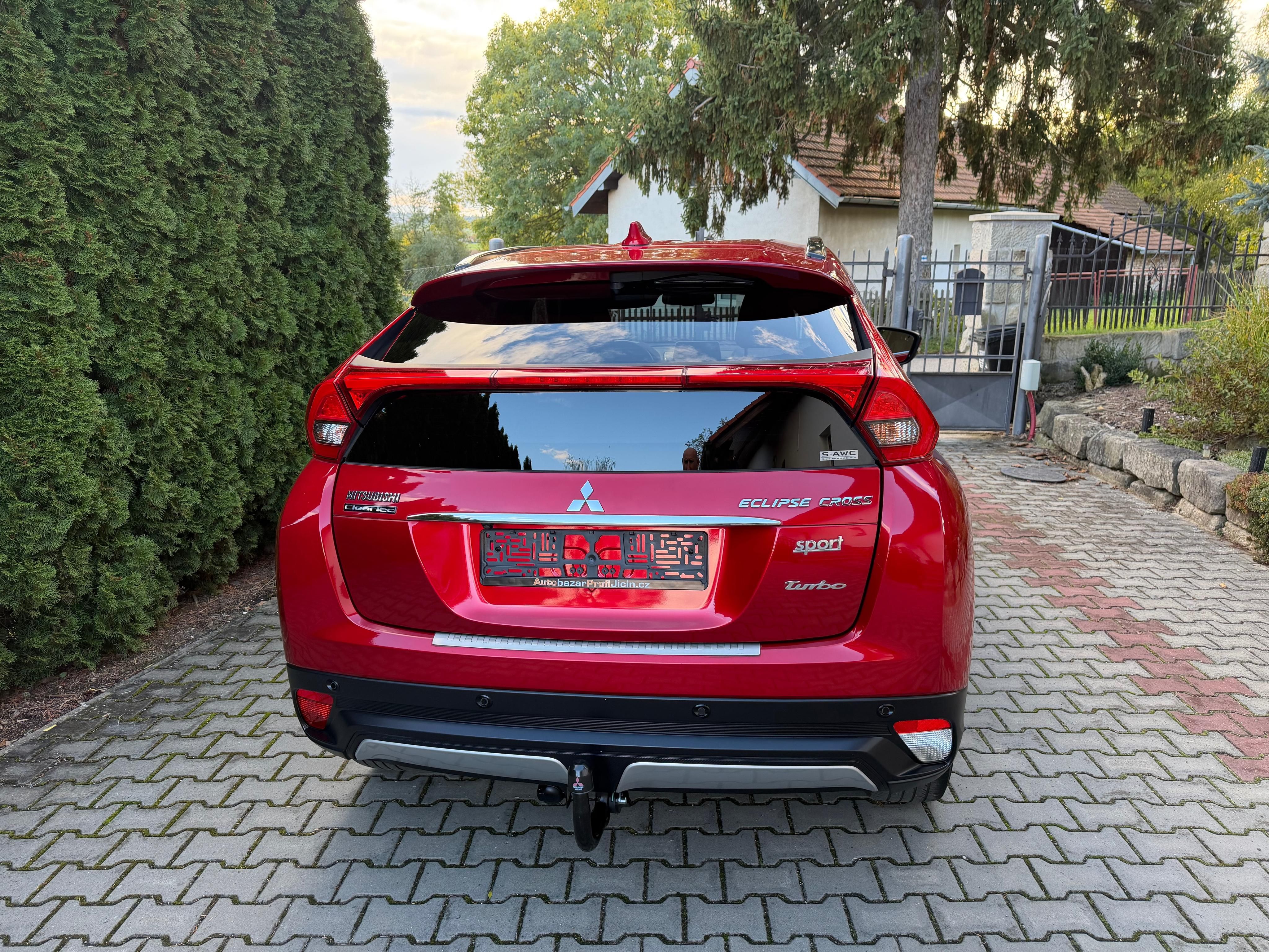 Mitsubishi Eclipse Cross, 1,5 T 4x4 Automat 1 Majitel - fotka 5