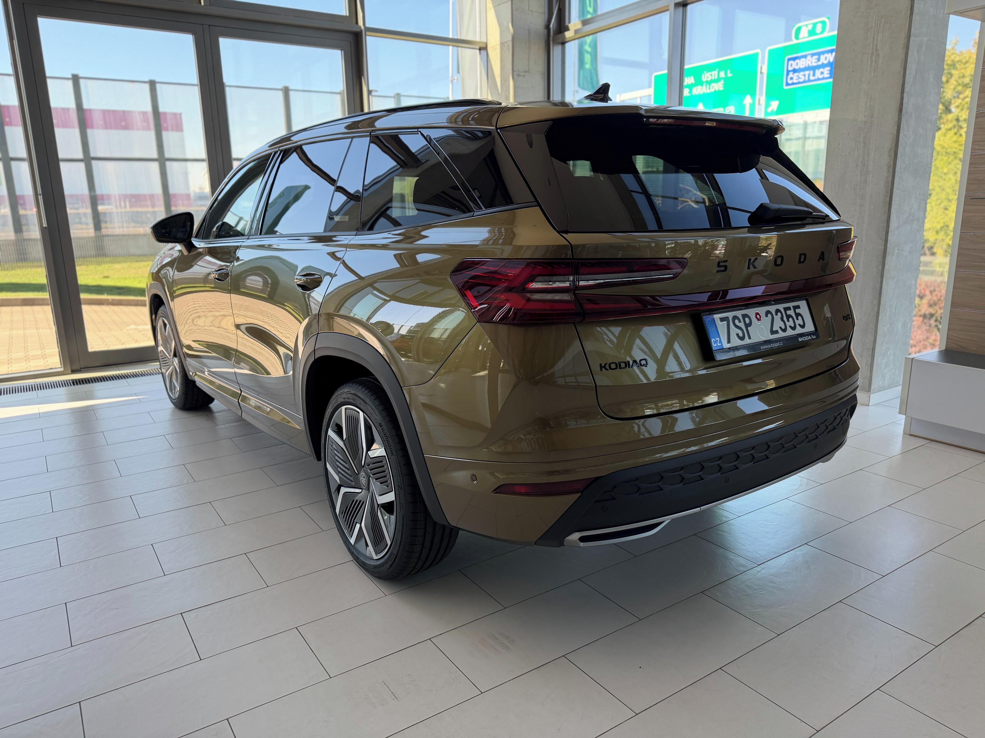 Škoda Kodiaq, Sportline 2,0 TSI 142 kW 4X4 - fotka 5