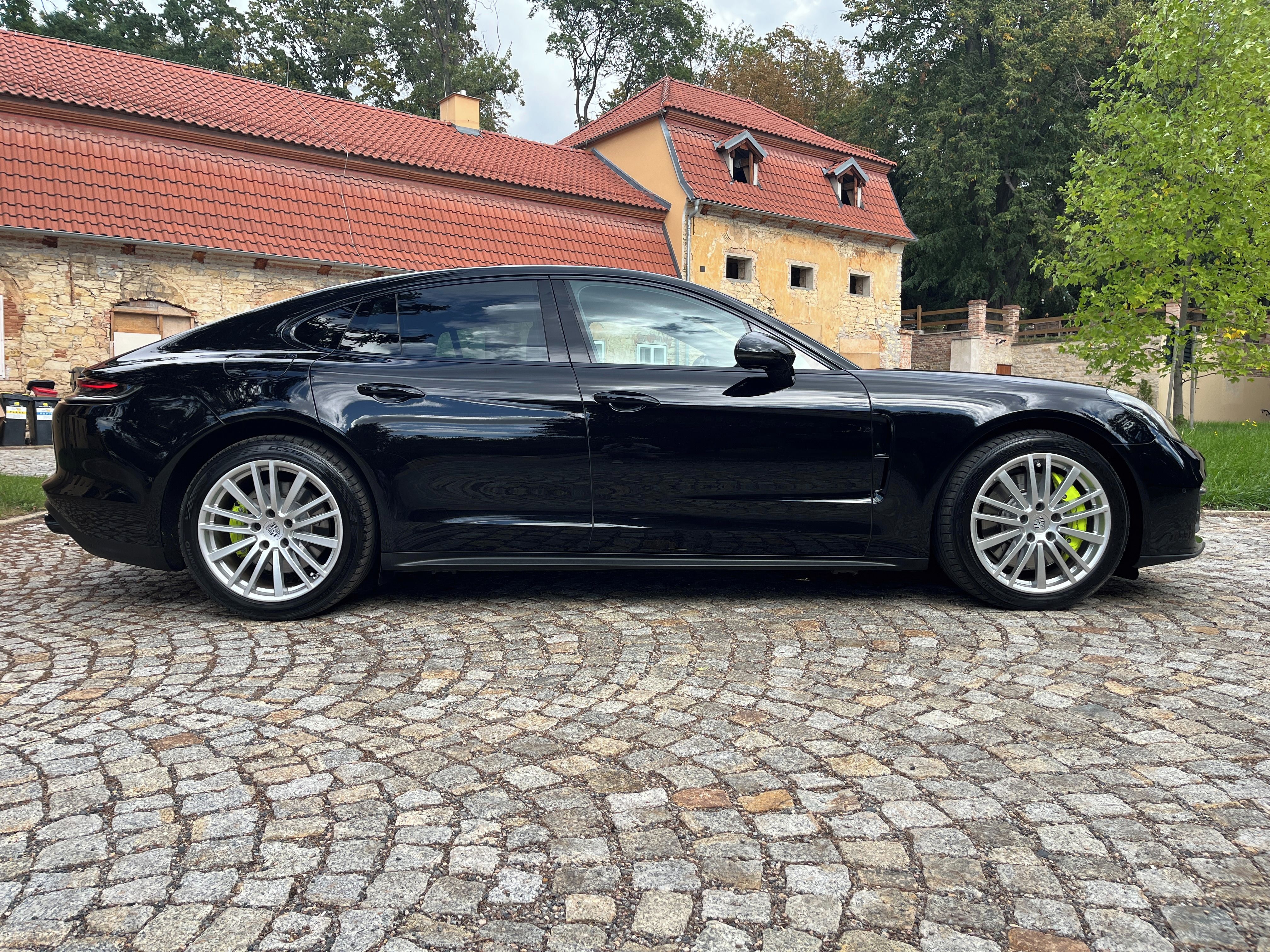 Porsche Panamera, 4 e-Hybrid 243 kW - fotka 4