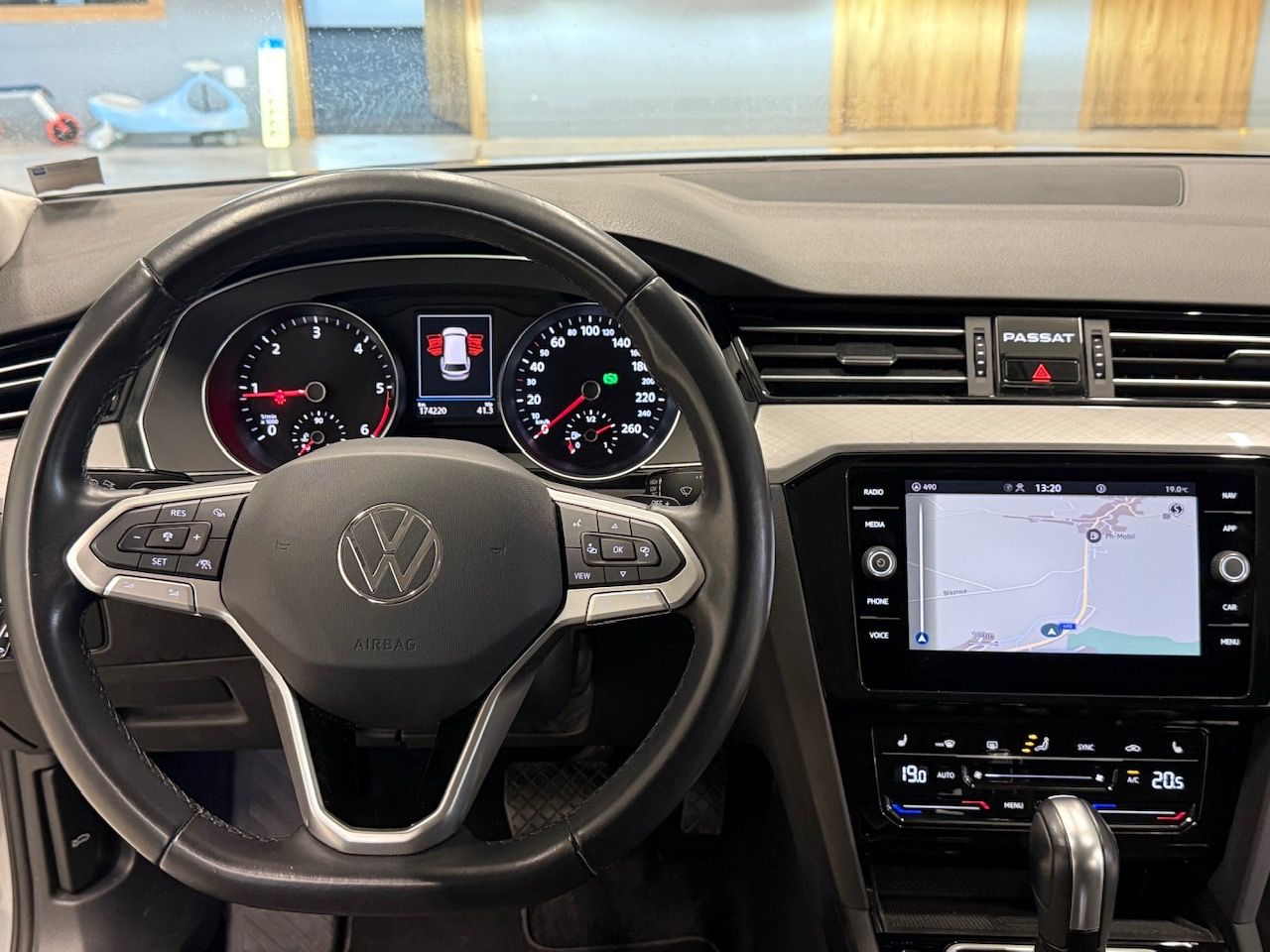 Volkswagen Passat, B8 FL VARIANT 2.0TDI 110kw DSG - fotka 6
