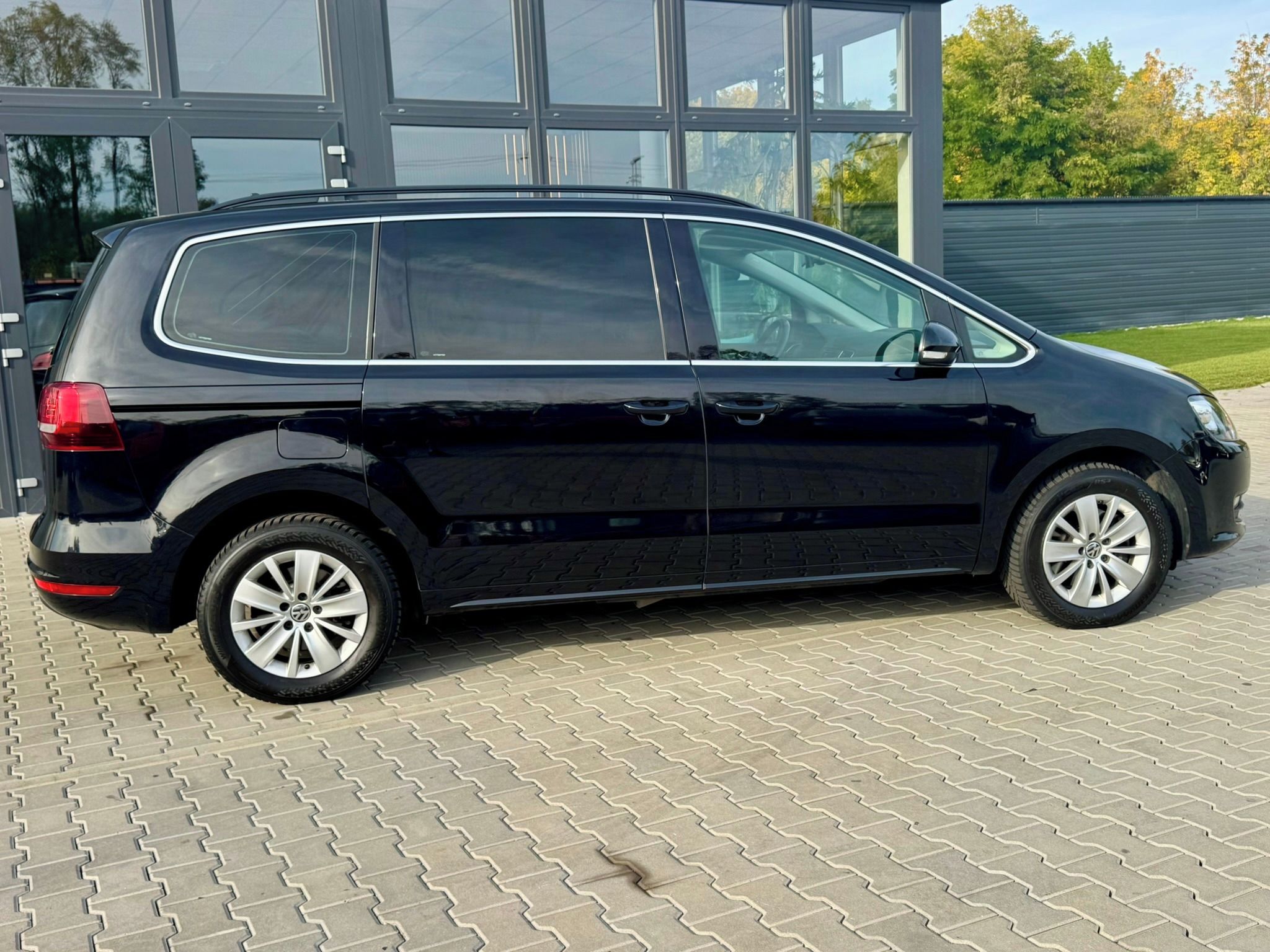 Volkswagen Sharan, 2.0 tdi Comfortline LED DPH - fotka 5