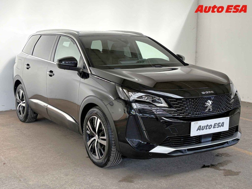Peugeot 5008, 1.5 HDI,1.maj,LED,panor.