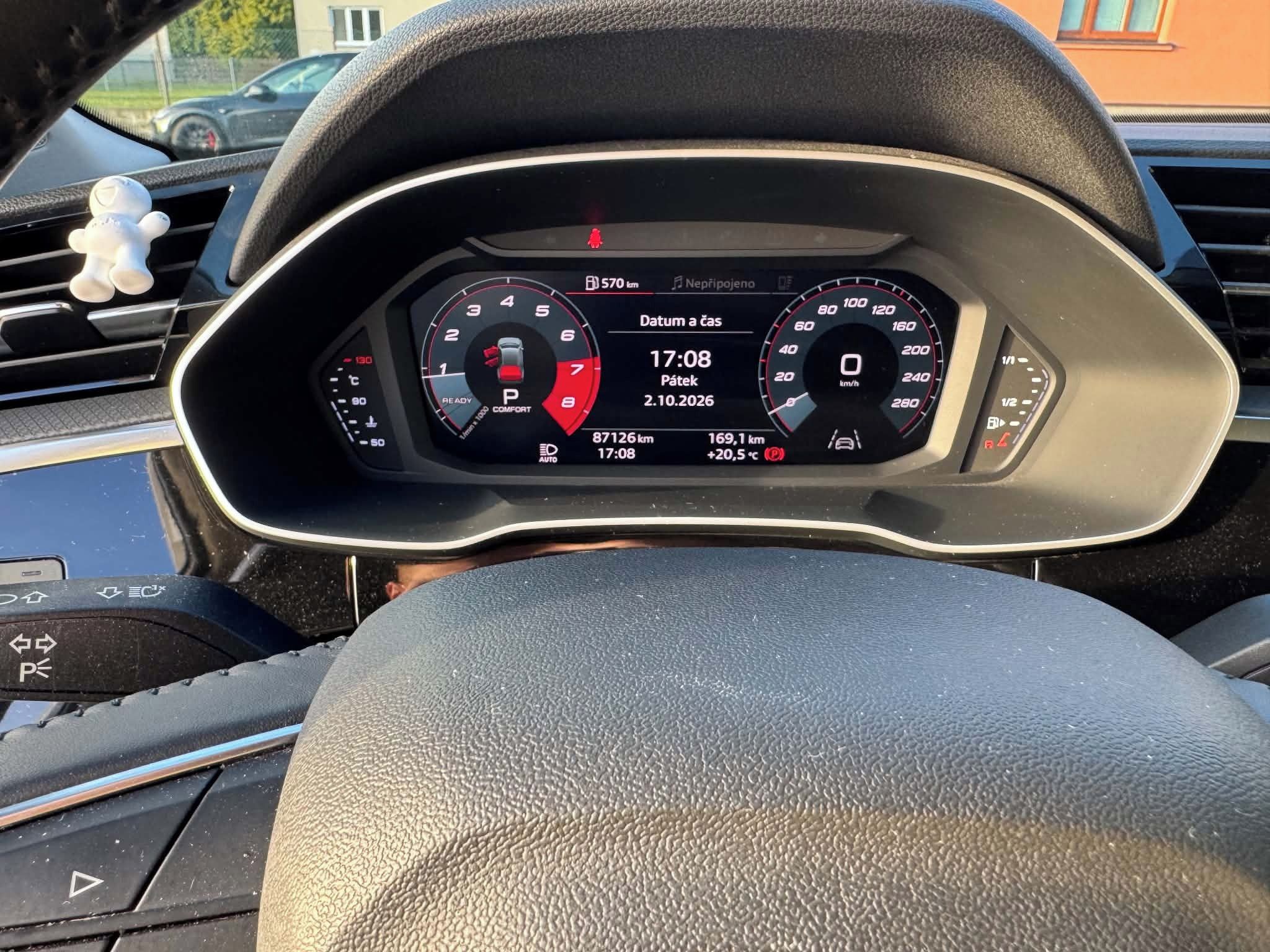 Audi Q3, Audi Q3 4.0 TFSI S-tronic - fotka 6