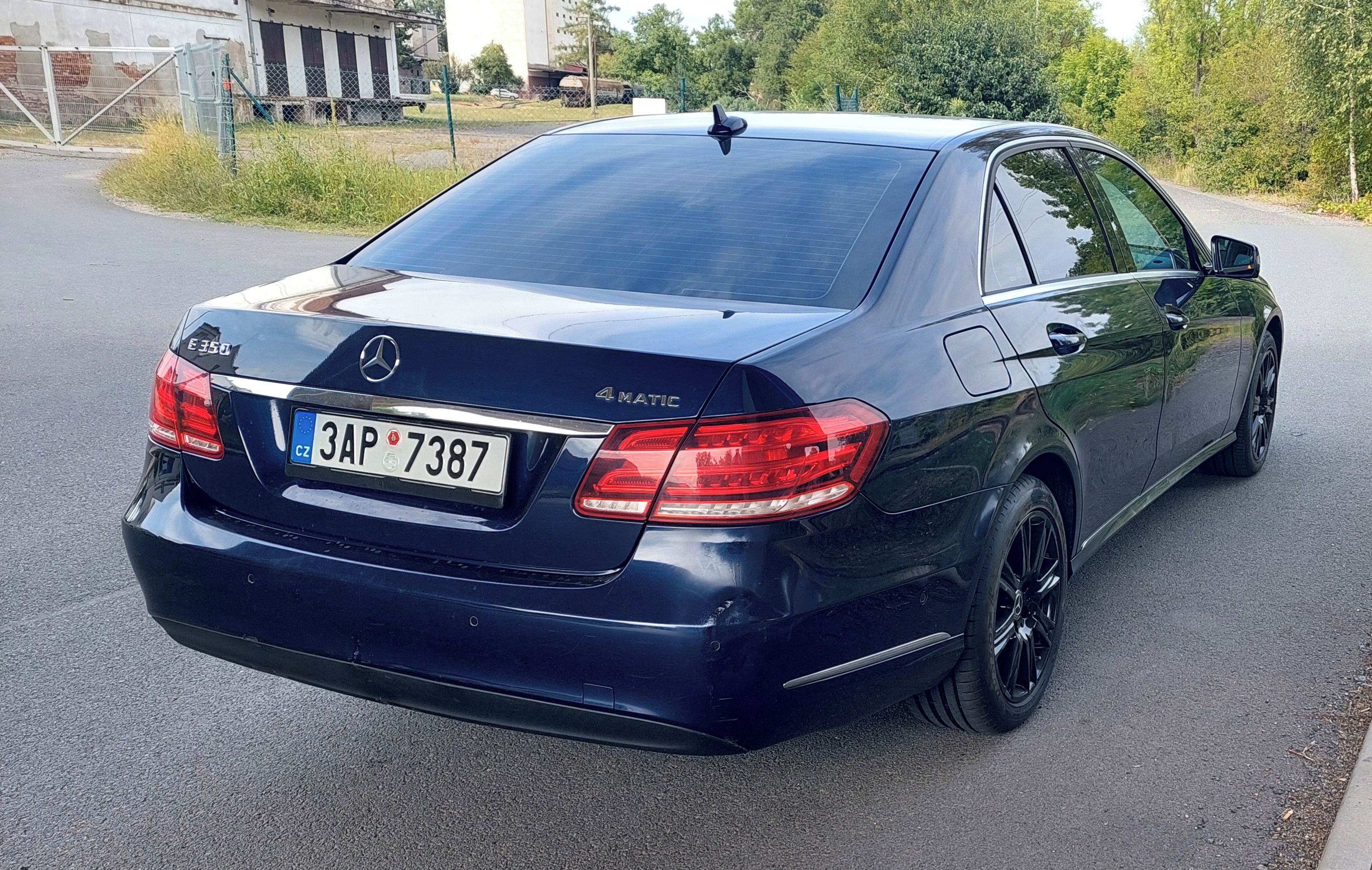 Mercedes-Benz Třídy E, 350 CGI 225kw 4 matic - fotka 4