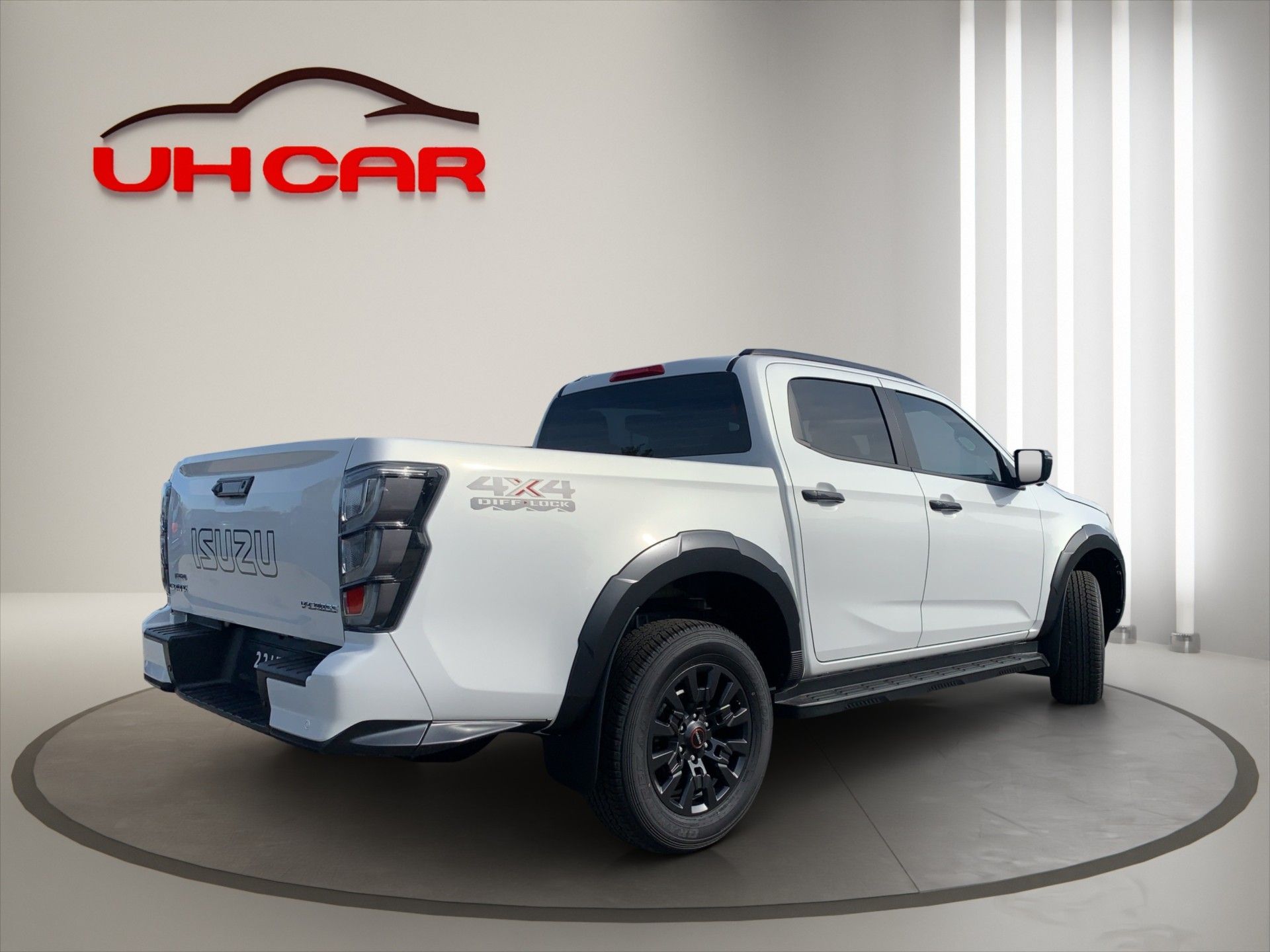 Isuzu D-Max, 2,2 D 4x4 AT8  DC V-CROSS 163k - fotka 5