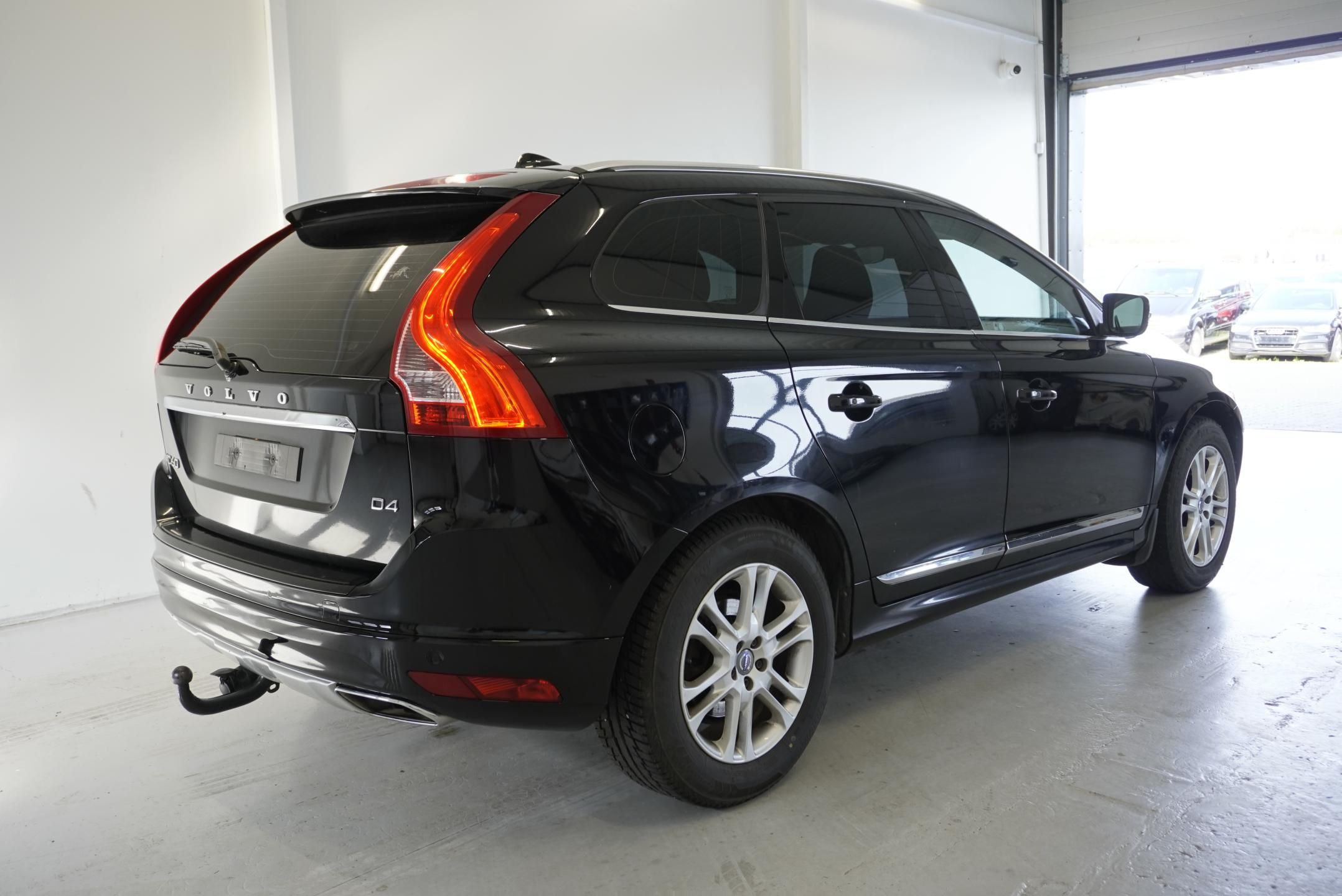 Volvo XC60, XC60  2,0 D4 AUTOMAT - fotka 5