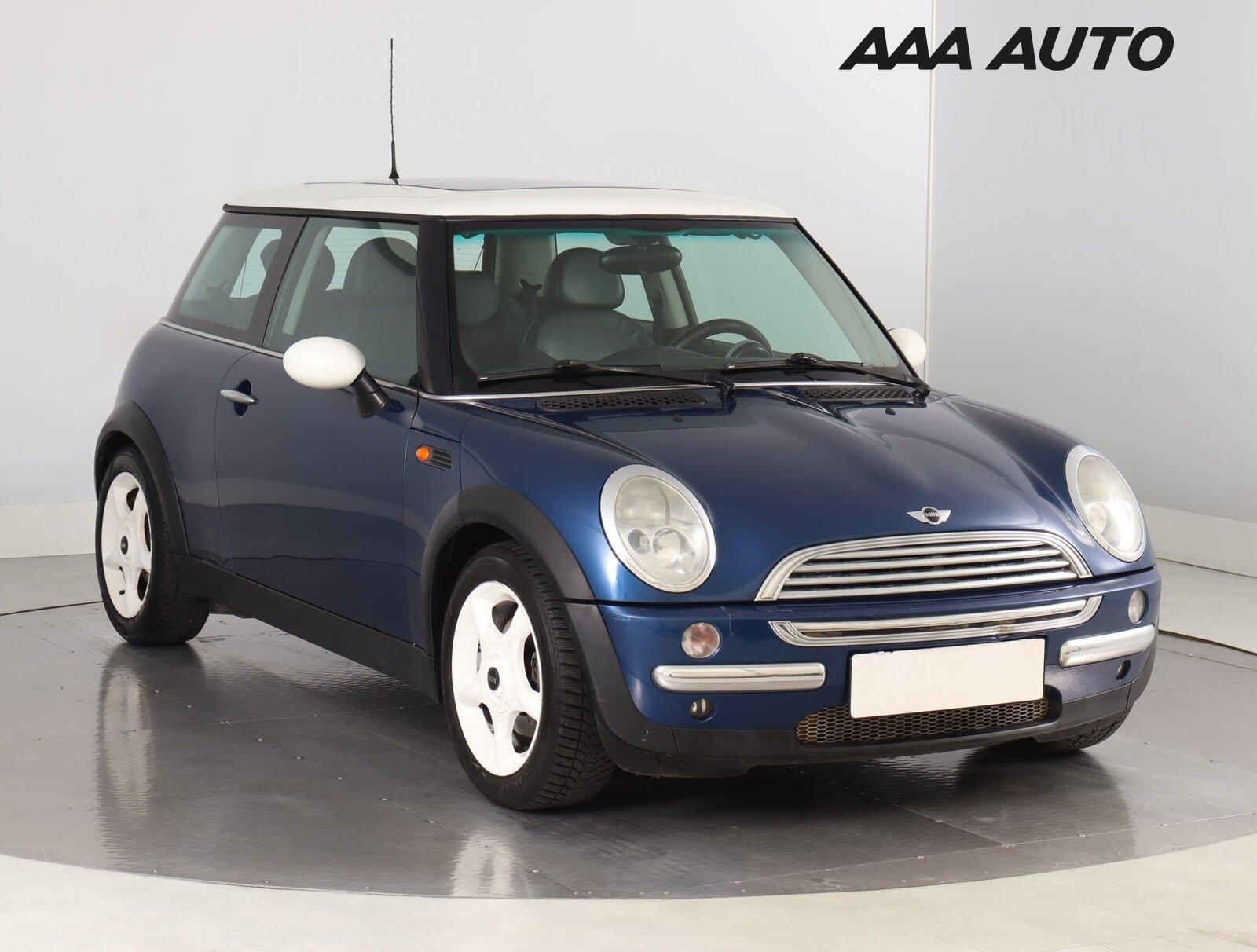 Mini Cooper, Cooper, polokůže, zamluveno