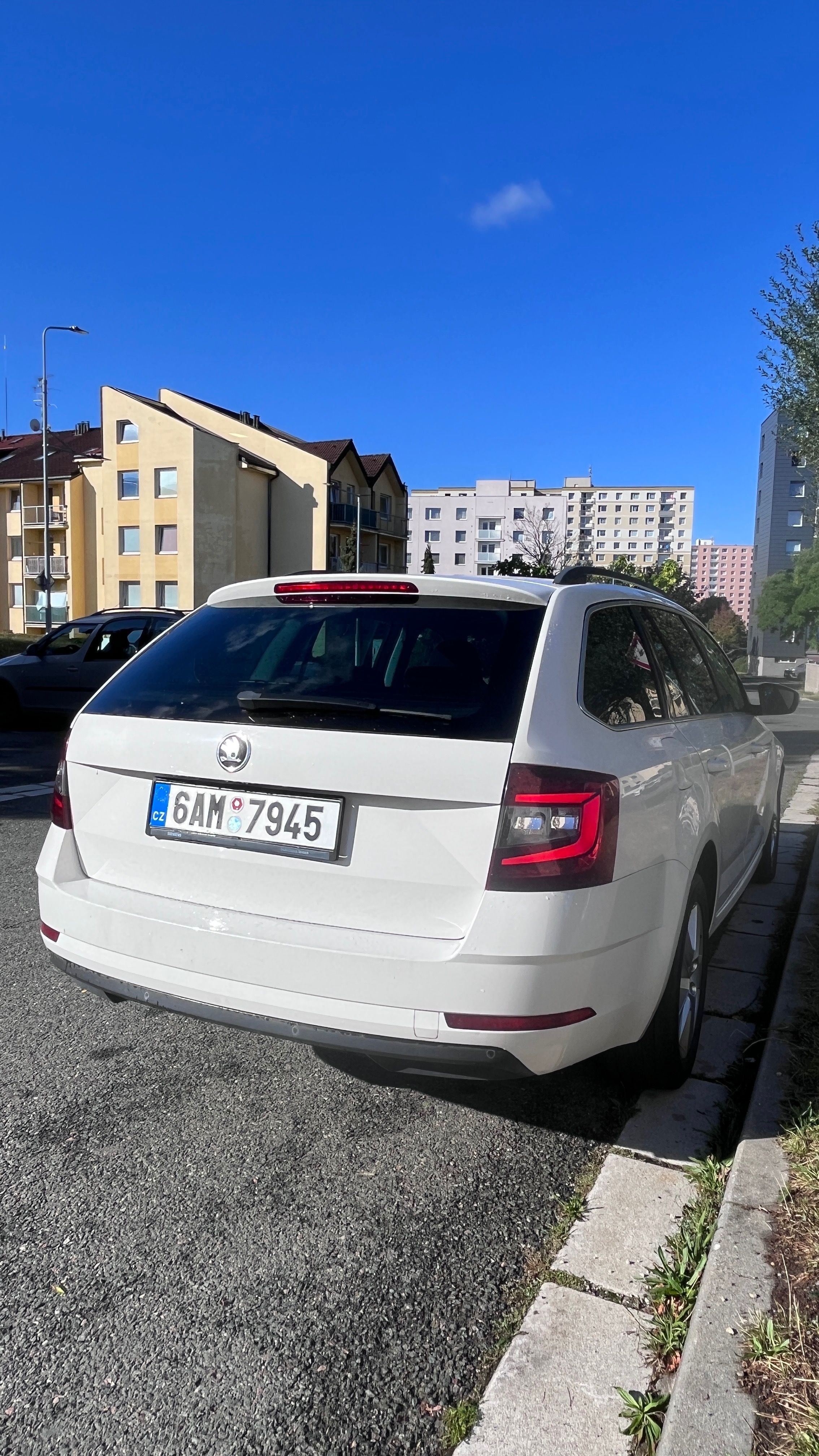 Škoda Octavia - fotka 4