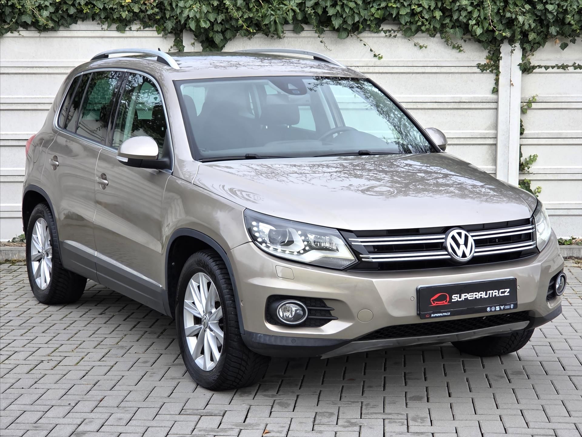 Volkswagen Tiguan, 2,0 TDi DSG 4x4 Tažné z. Track