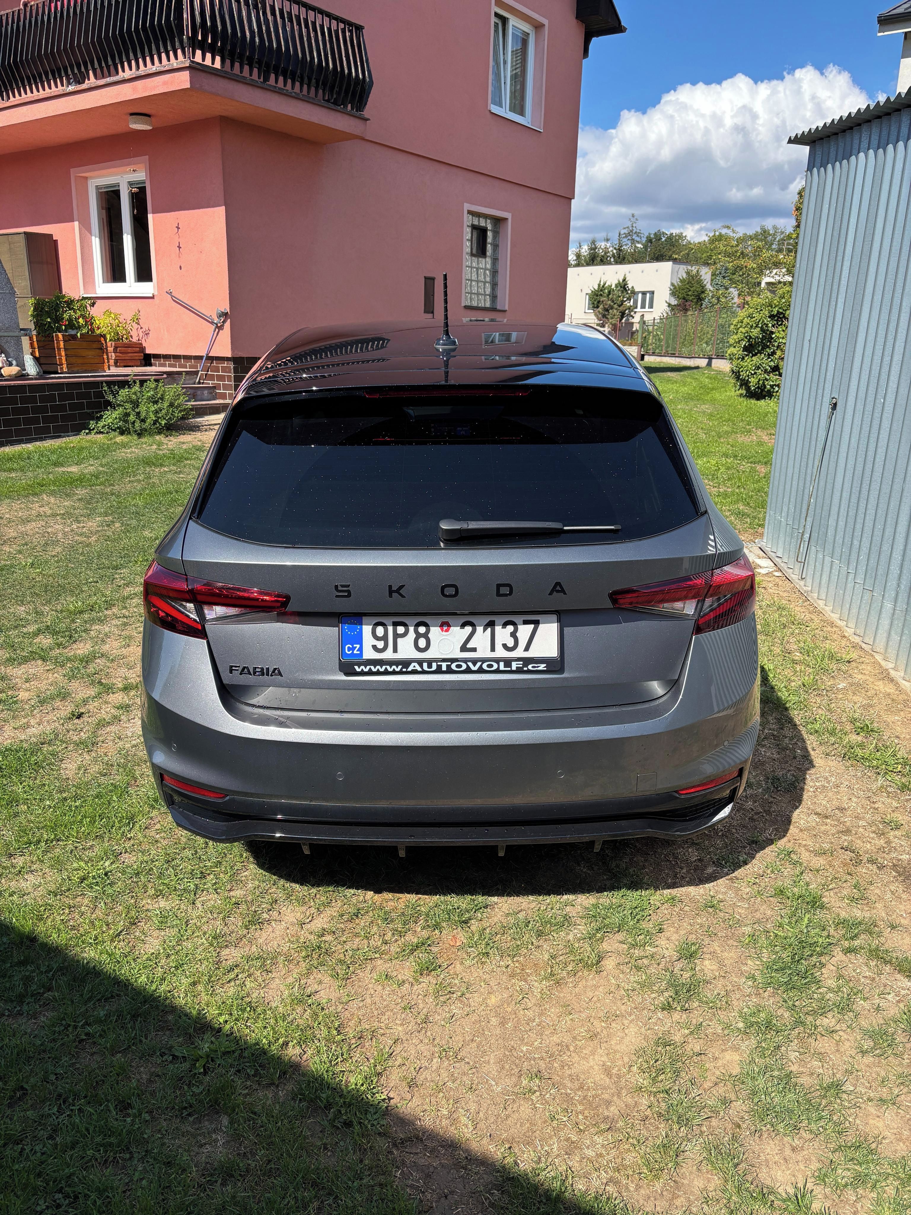 Škoda Fabia, 1.5 TSI 110kW 7DSG Monte carlo - fotka 3