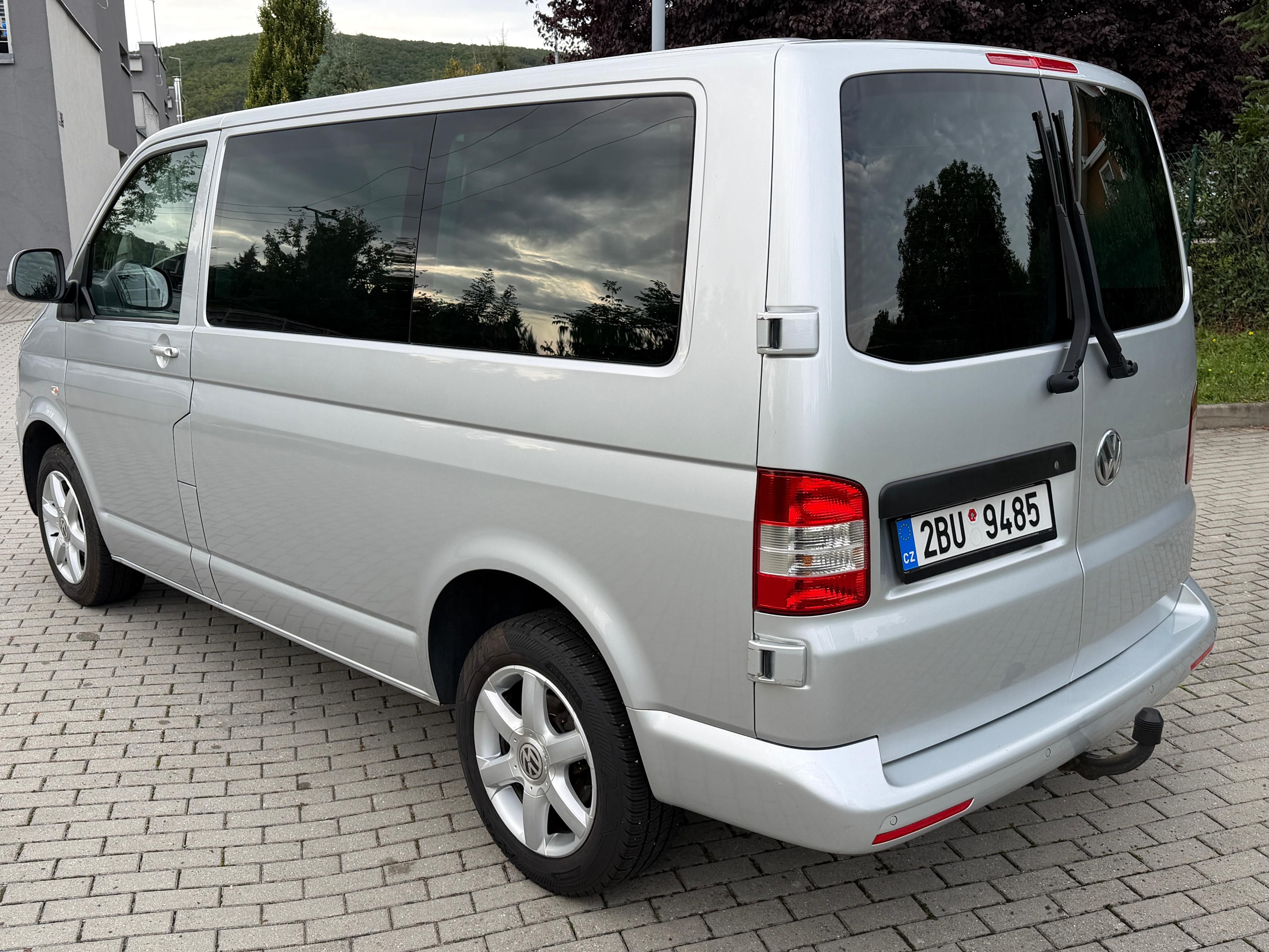 Volkswagen Caravelle, 2.0 TDI 103kw 8 míst - fotka 4