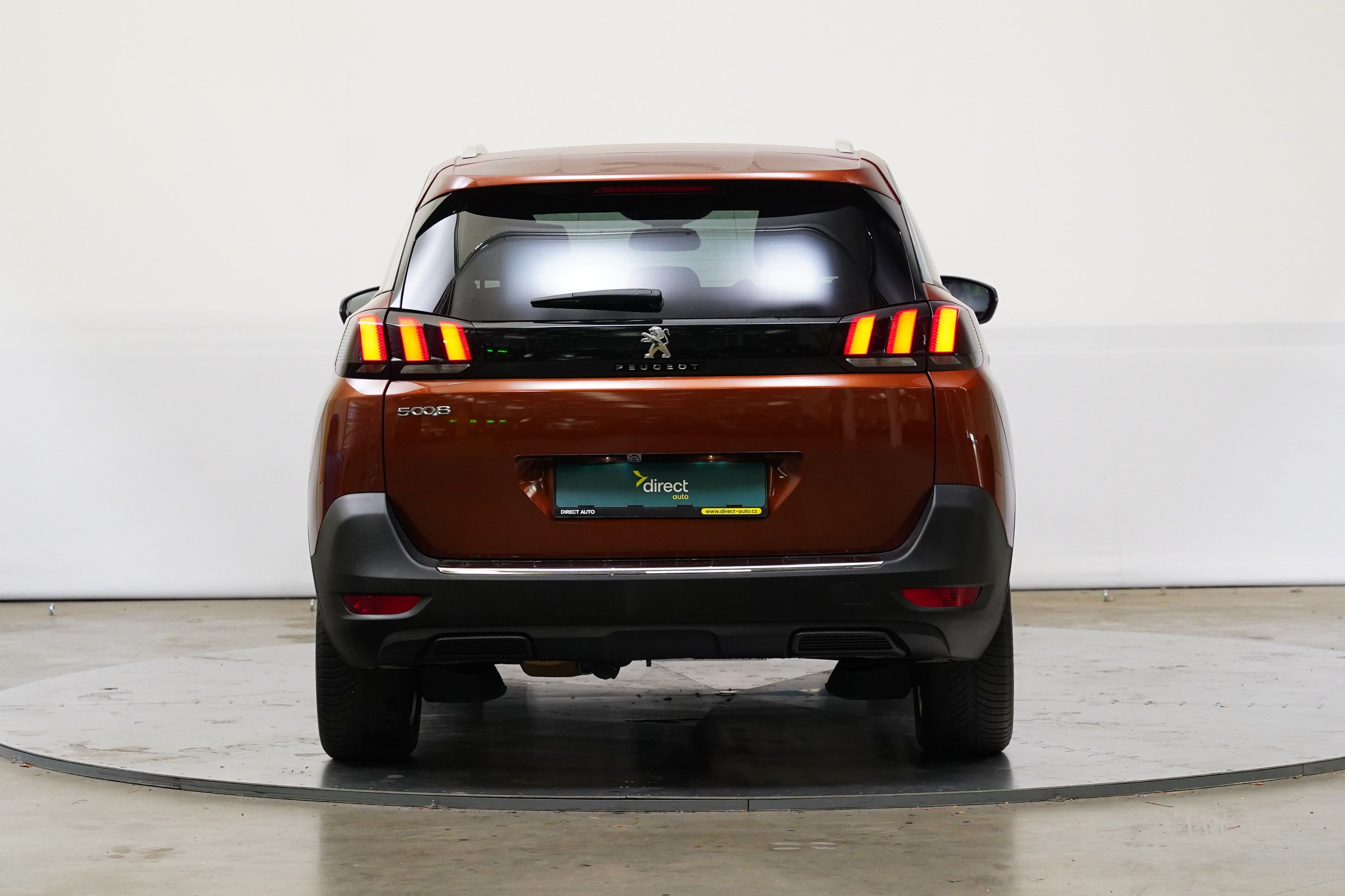 Peugeot 5008, 1.2 PureTech 96 kW ALLURE - fotka 6