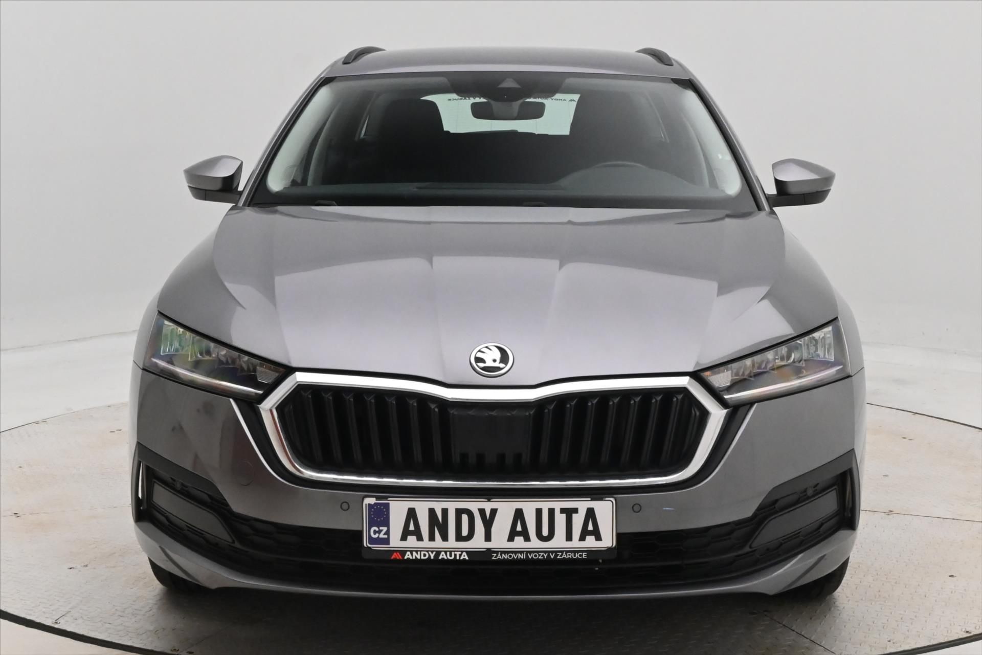 Škoda Octavia, 2,0 TDI 110kW DSG Ambition Zár - fotka 2