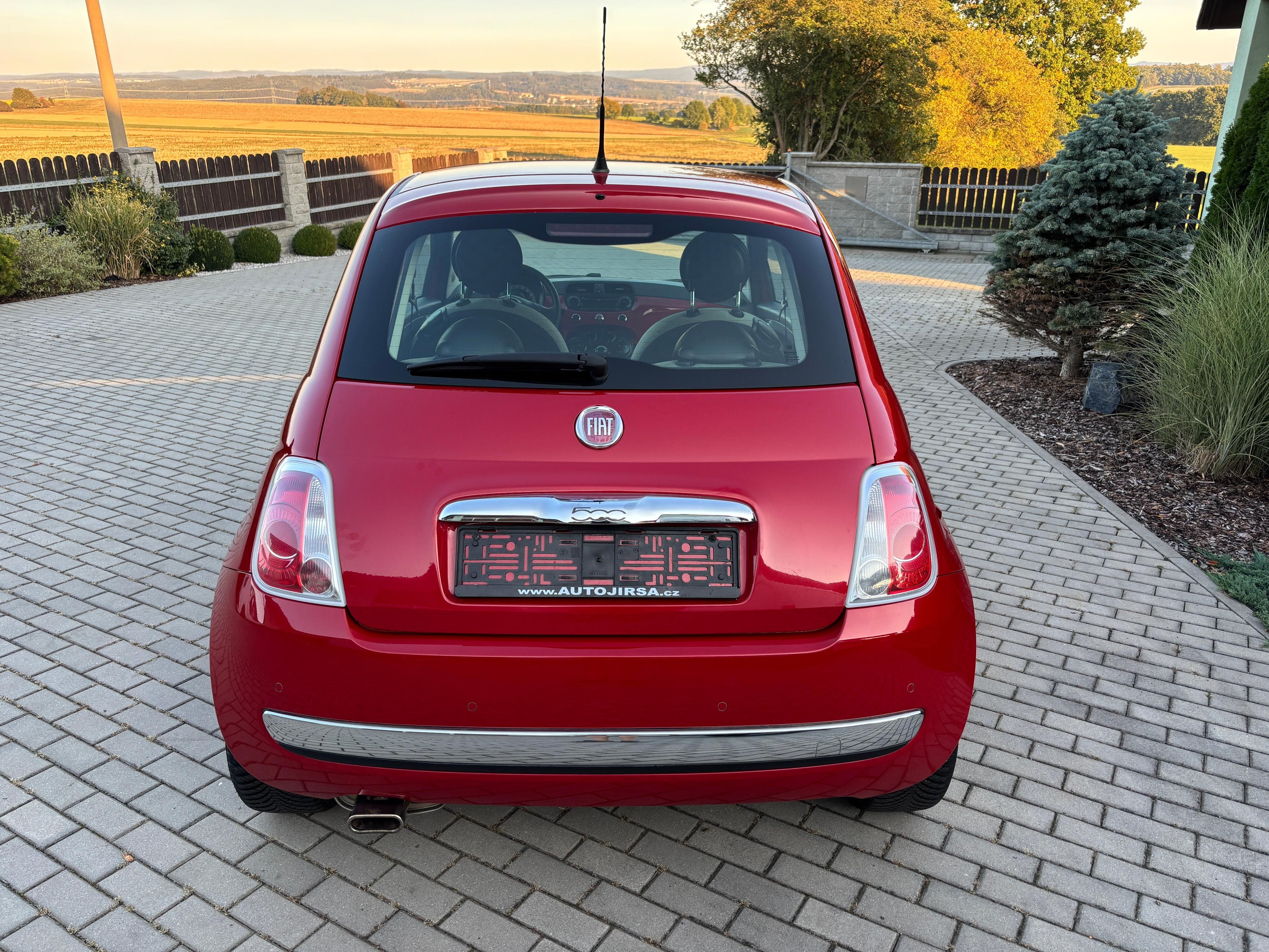 Fiat 500, 1,4 16V Edice ROSSO 101PS - fotka 5