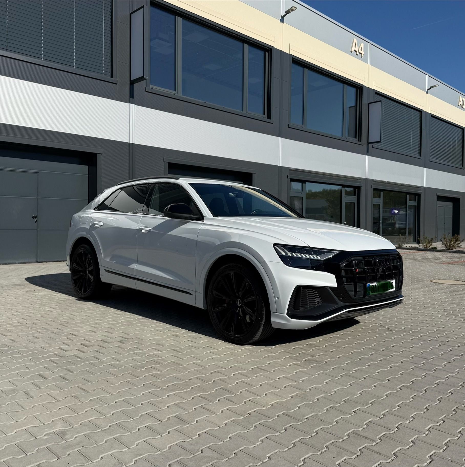 Audi SQ8, MAX VÝBAVA, MASÁŽE, DRUHÁ SADA - fotka 4