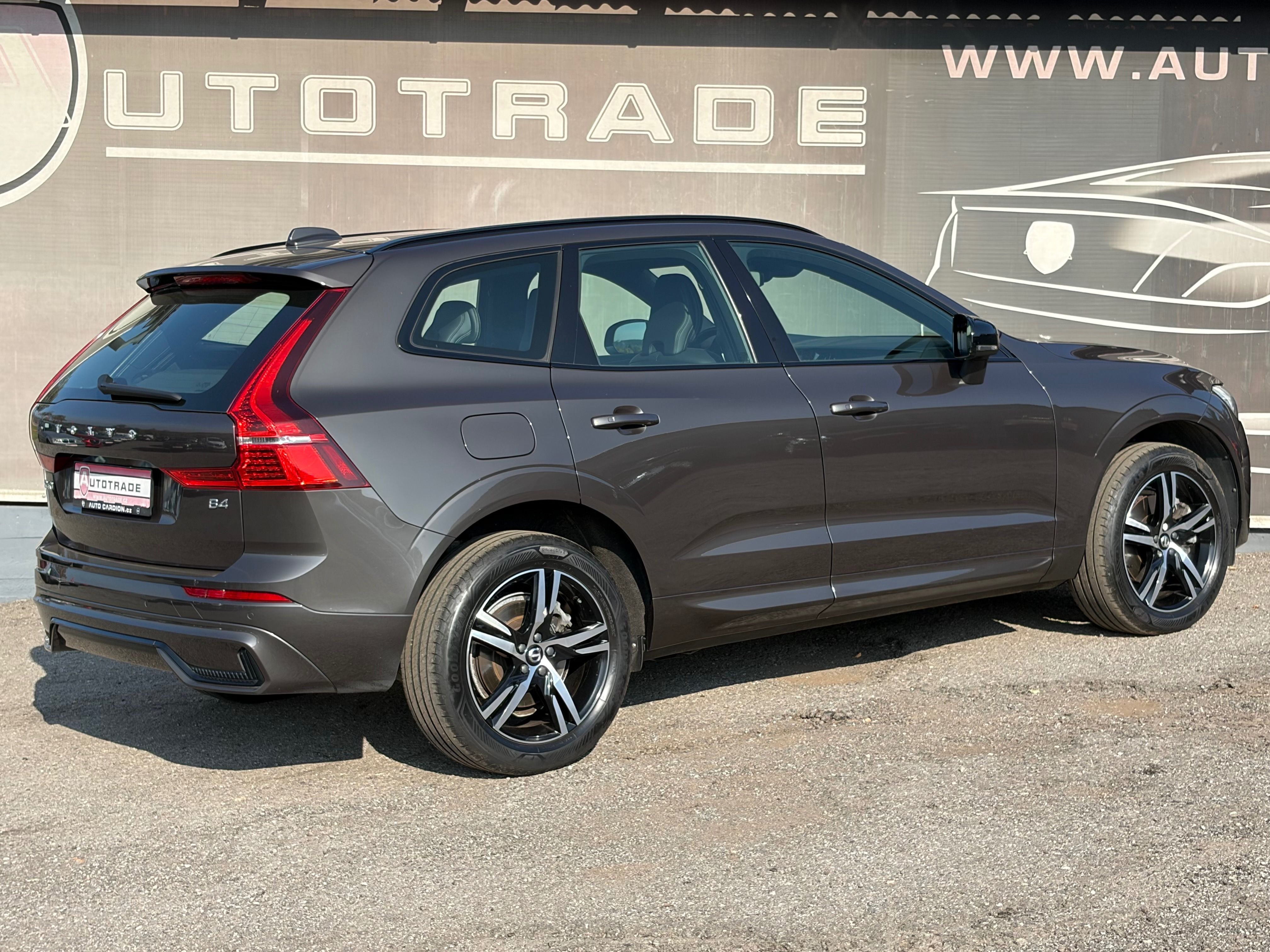 Volvo XC60, 2.0D B4 145kW,R-Design, ČR,DPH - fotka 4