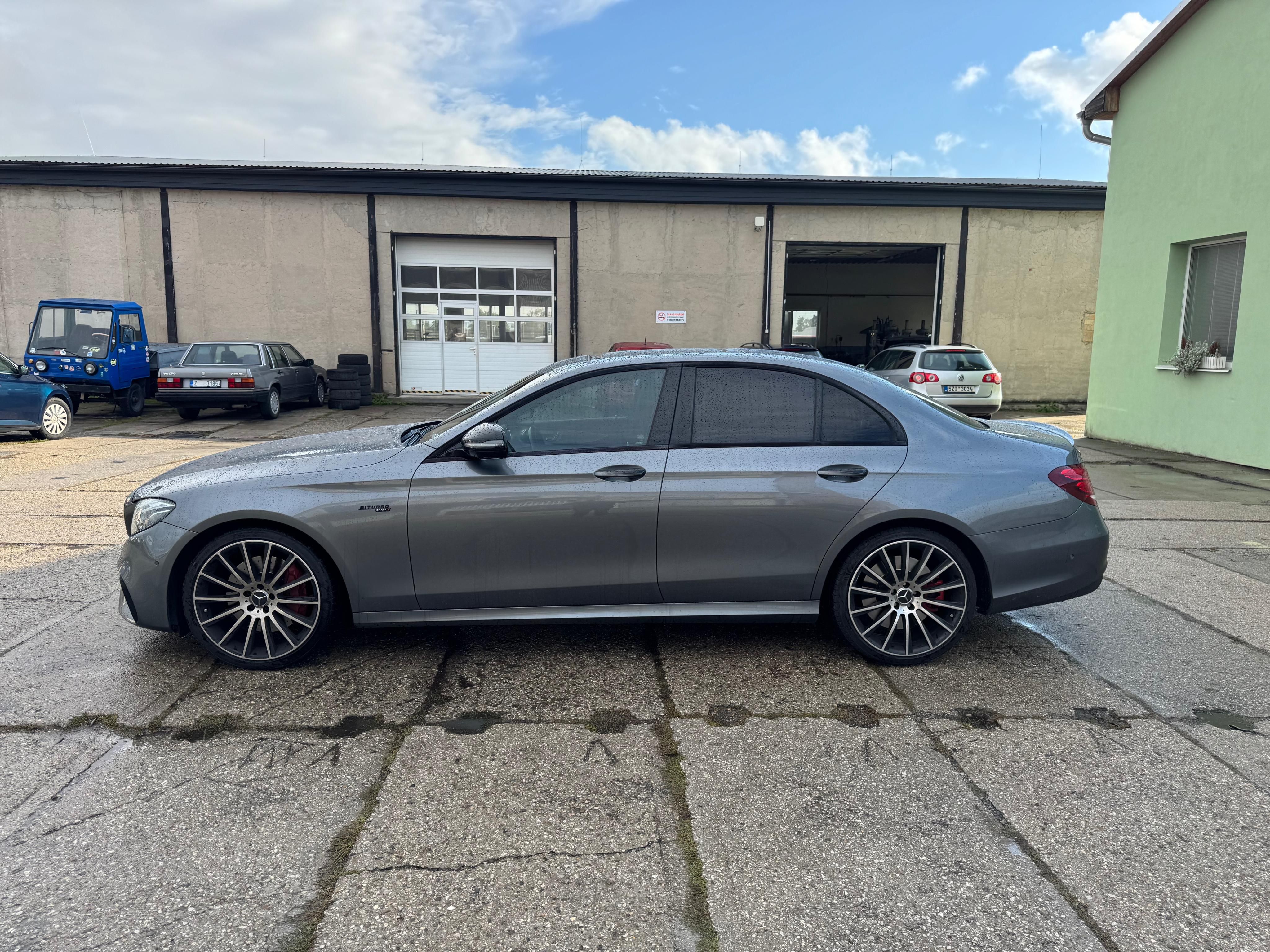 Mercedes-Benz Třídy E, E43 AMG - fotka 5