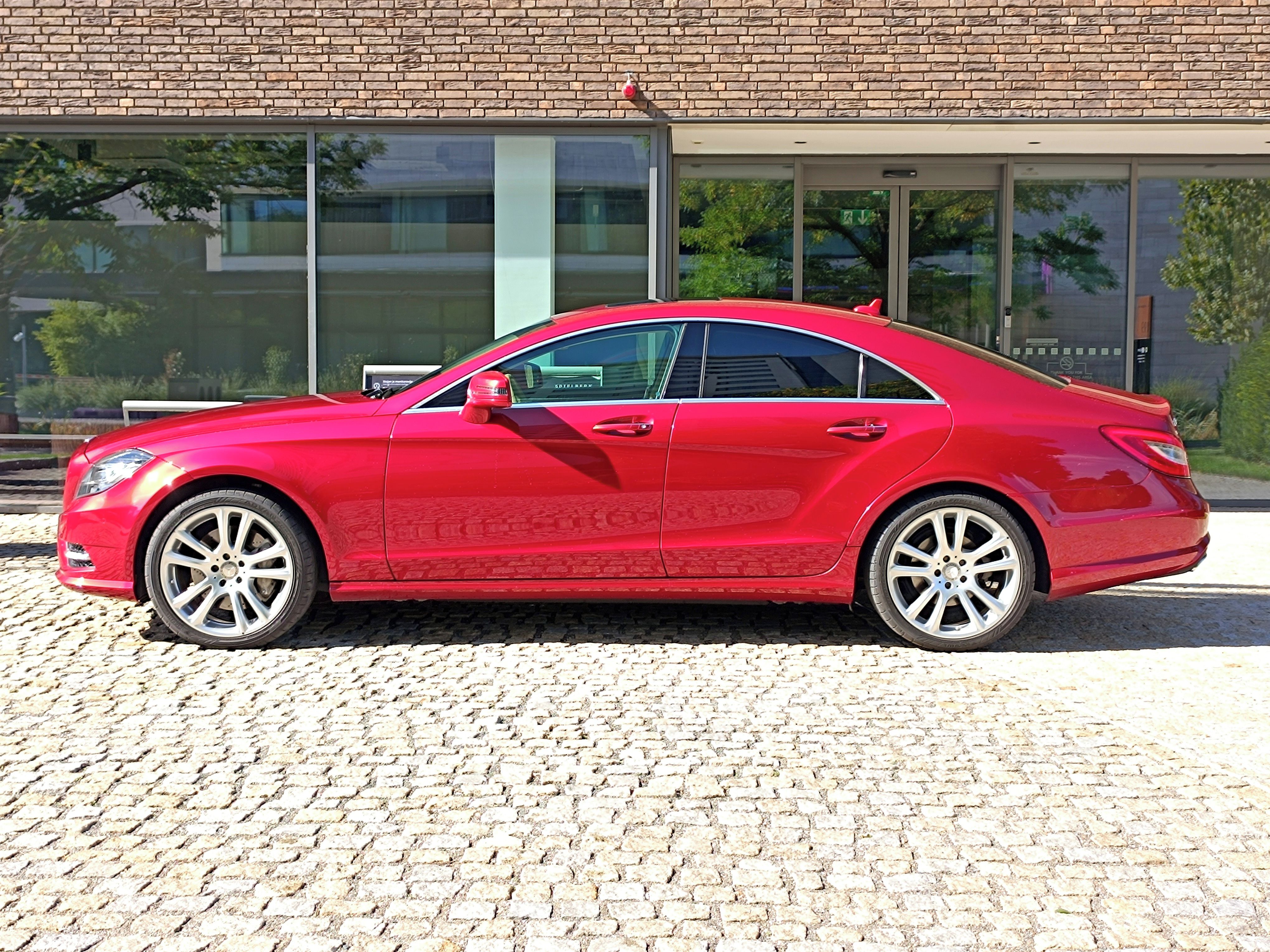 Mercedes-Benz CLS, 350d 4matic AMG, CZ, TOP stav - fotka 2