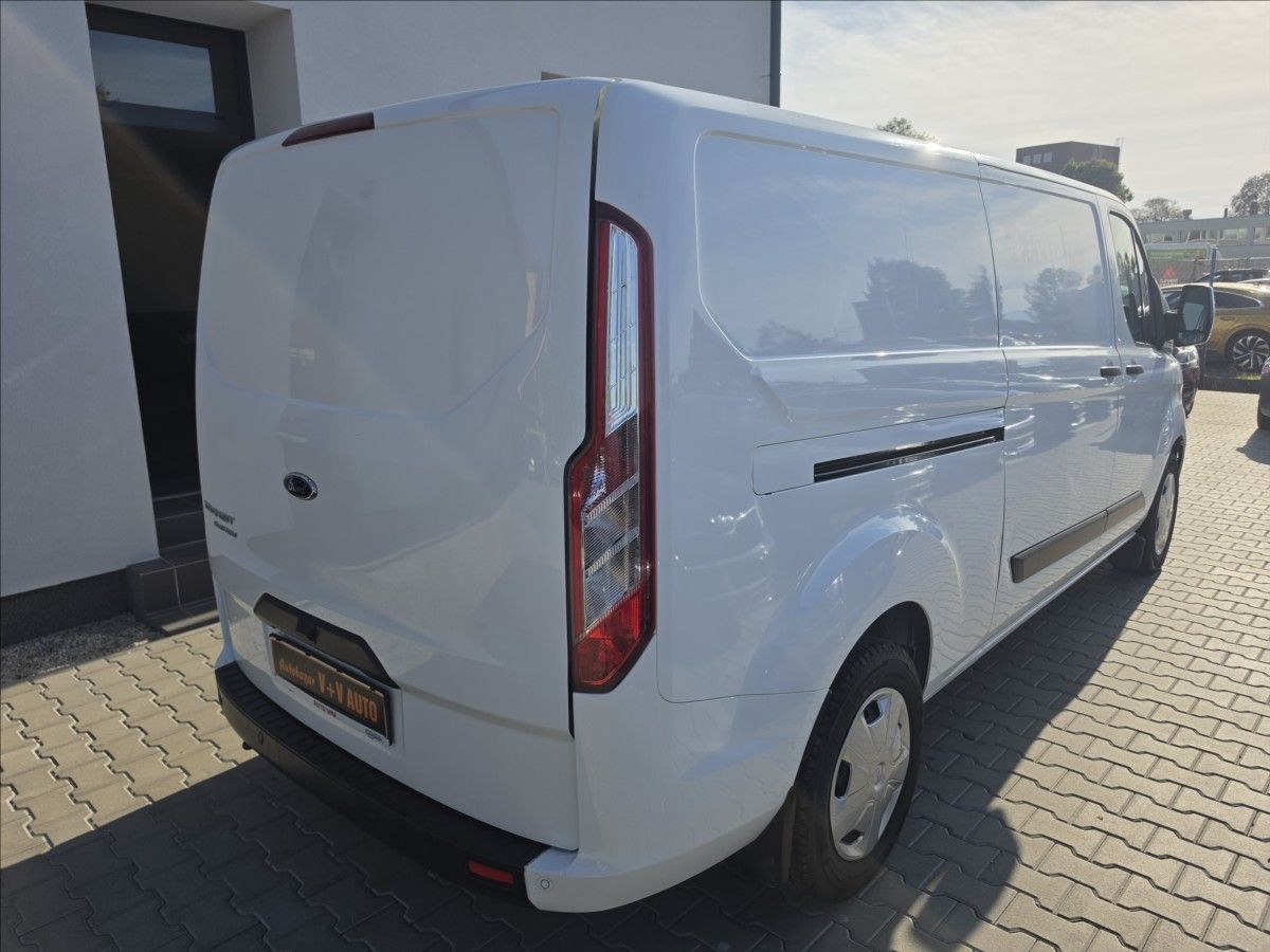Ford Transit Custom, 2,0 TDCi 96KW L2H1 - fotka 6