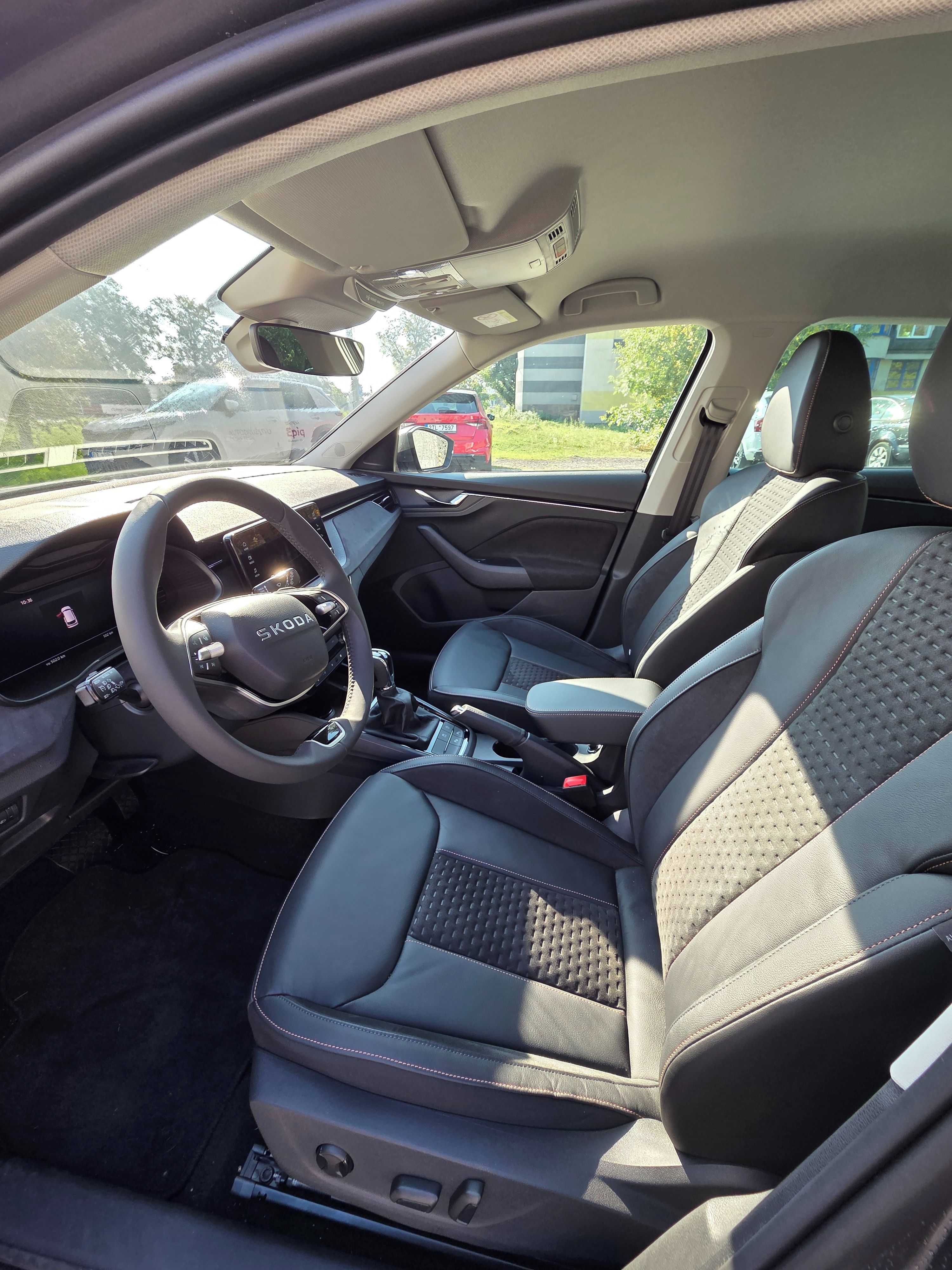 Škoda Kamiq, Top Select. 1.0 TSI 85kw 7DSG - fotka 5