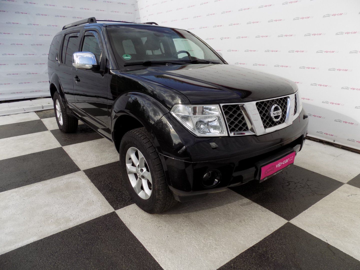 Nissan Pathfinder, 2.5DCi/4x4/7.Míst/ - fotka 6