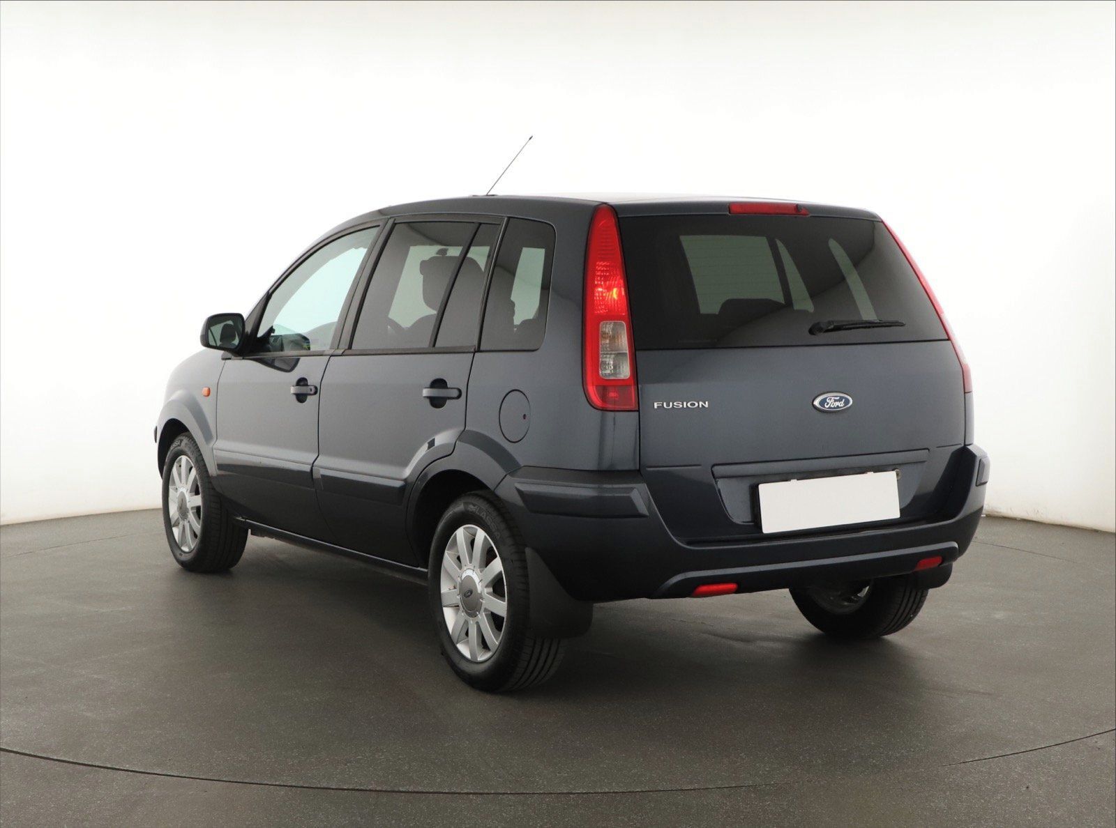 Ford Fusion, 1.4, ČR,1.maj, po STK - fotka 4