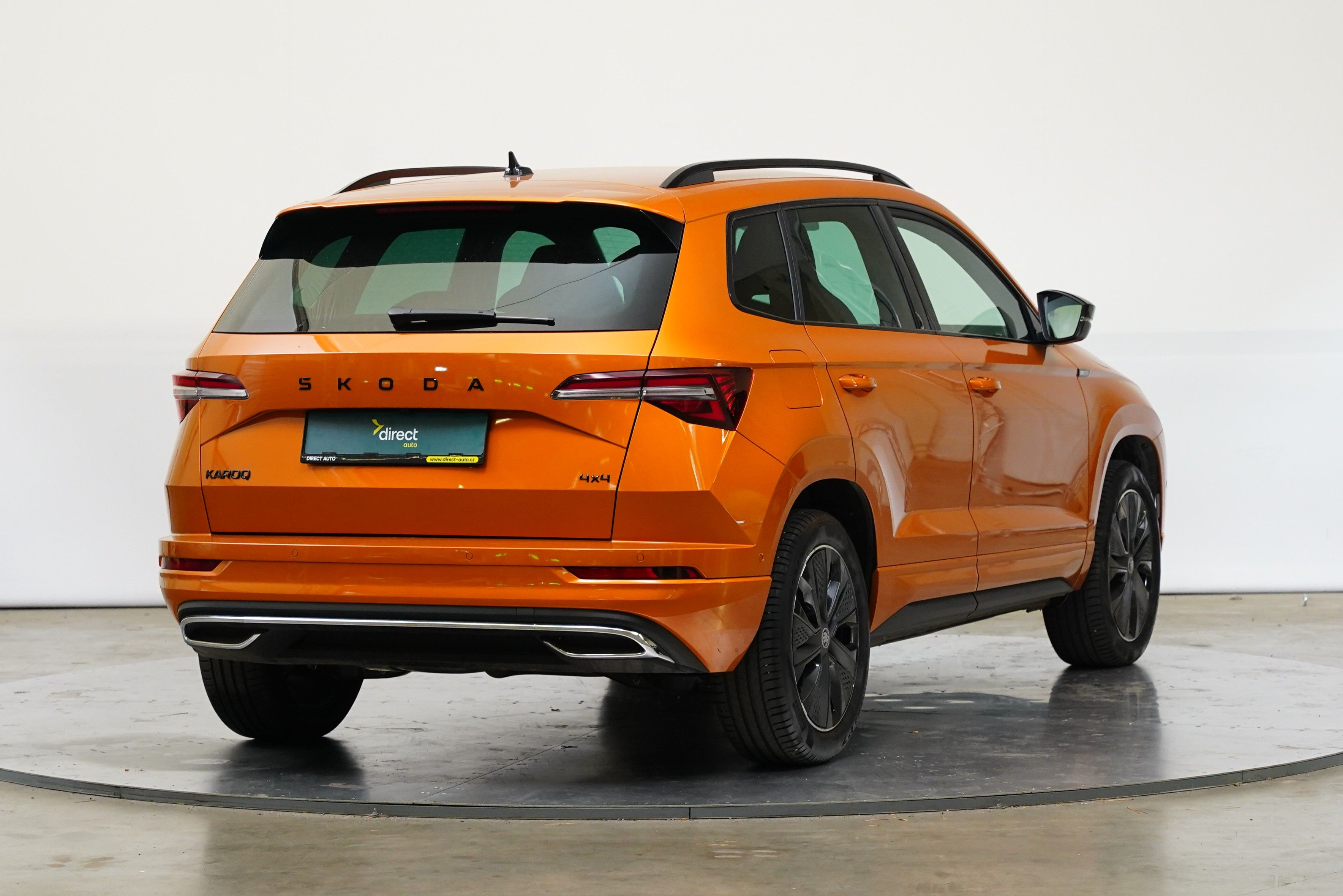 Škoda Karoq, 2.0 TDI 110 kW 4x4 Sportline - fotka 2