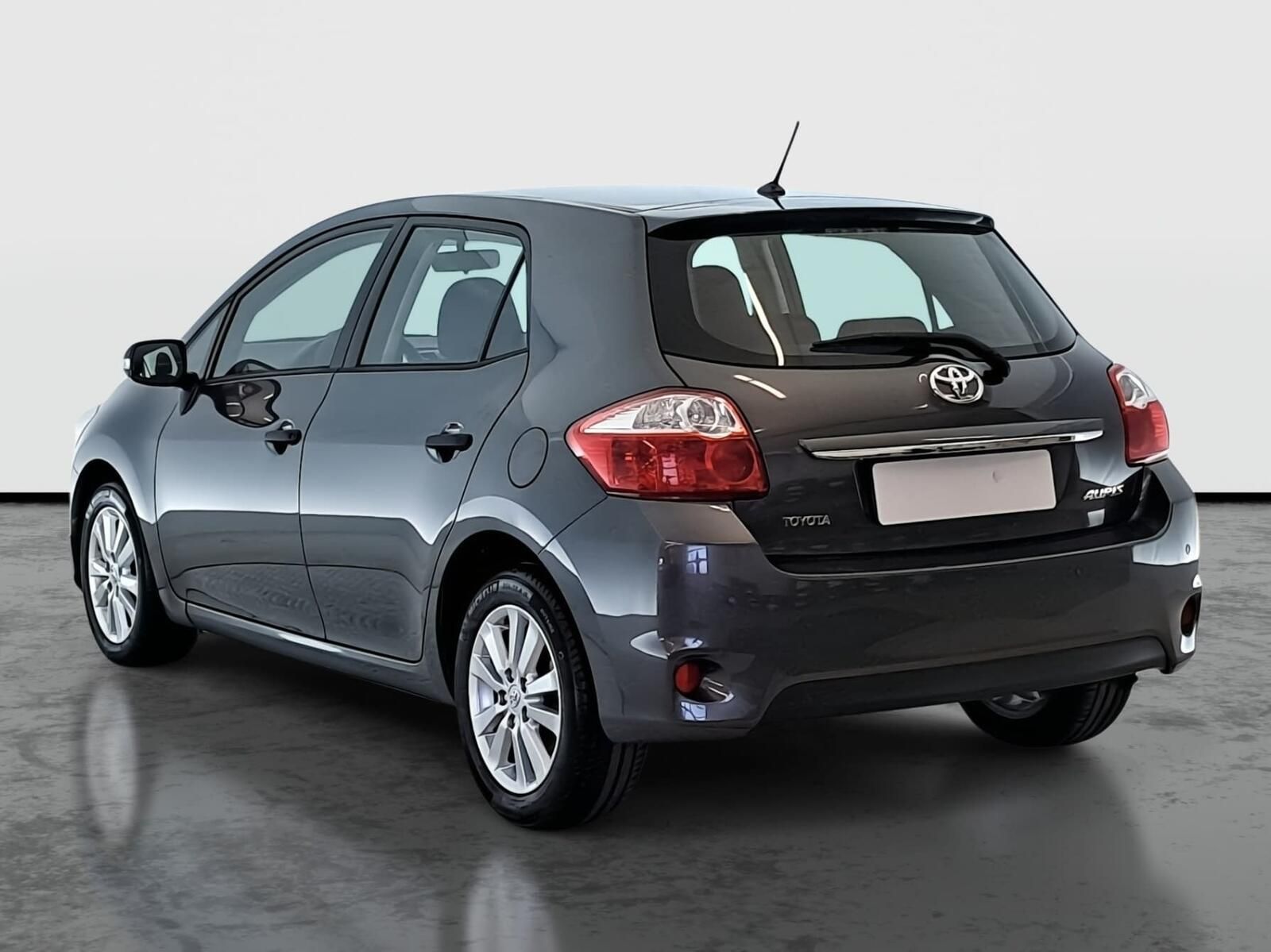 Toyota Auris, 1.3 Dual VVT-i - fotka 4