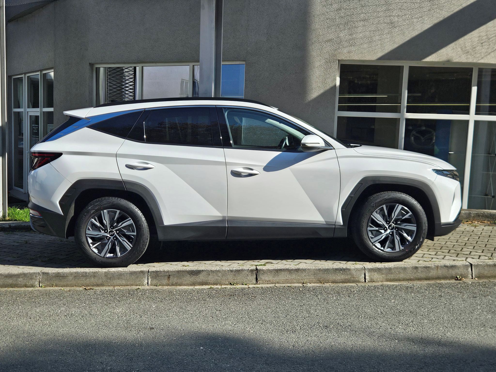 Hyundai Tucson, 1,6 T-GDi 110kW, Smart, 1.maj. - fotka 6