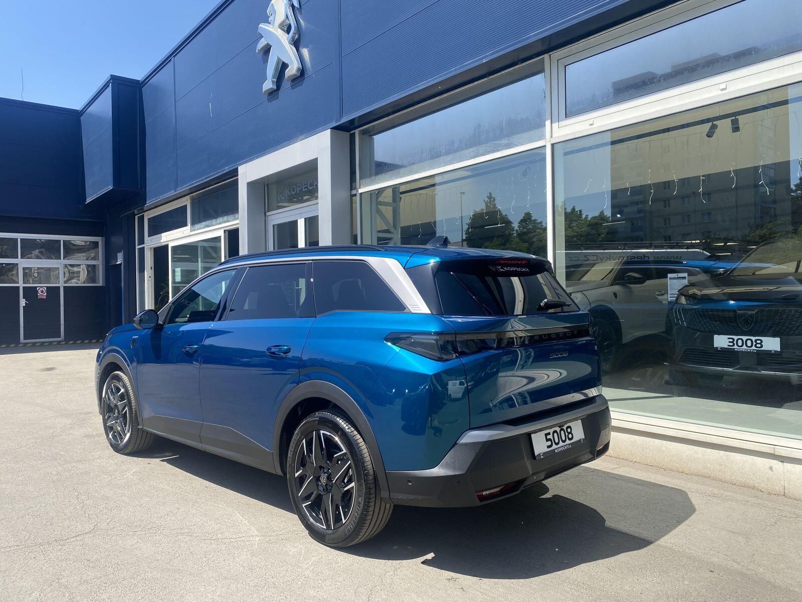 Peugeot 5008, GT Hybrid 145 e-DCS6 SUMMER B - fotka 4