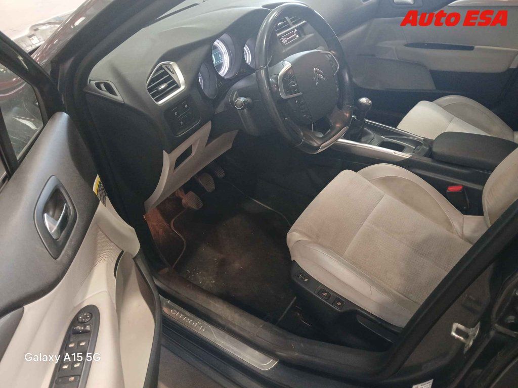 Citroën C4, 1.6.,ČR - fotka 3