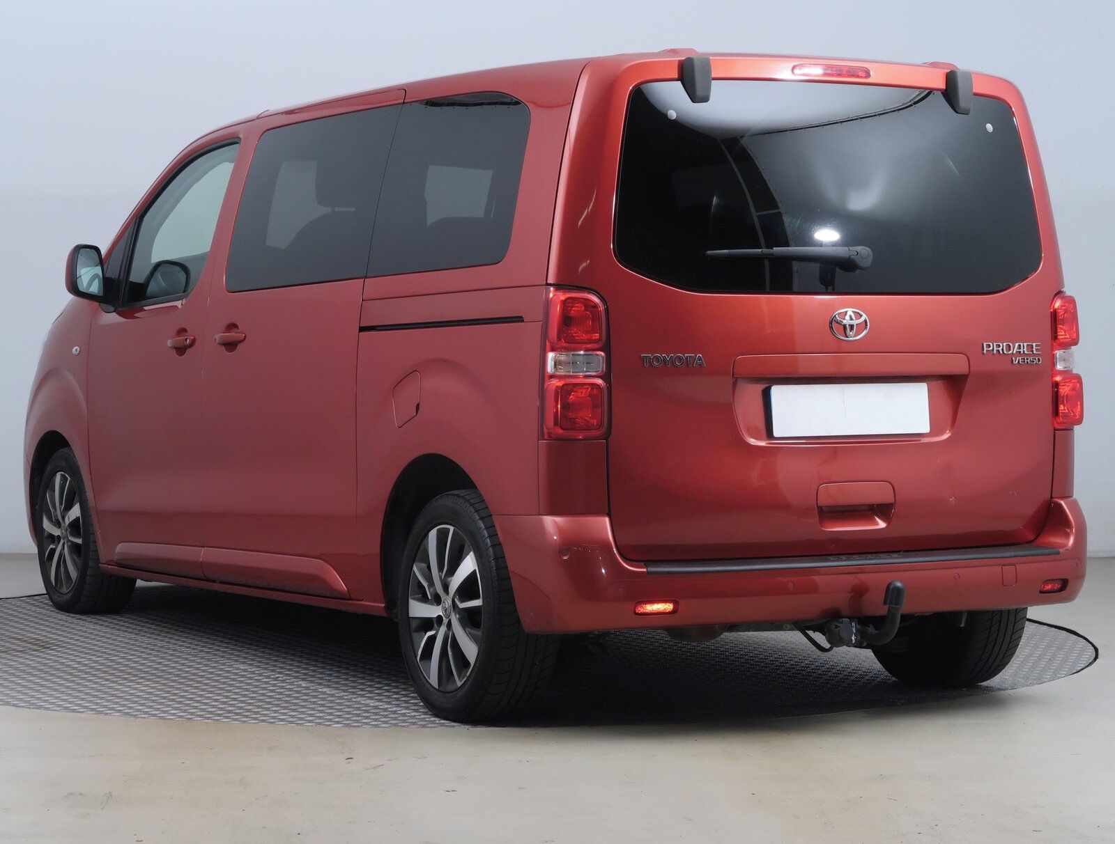 Toyota Proace Verso, 2.0 D-4D, Family, 8 míst, L1 - fotka 4
