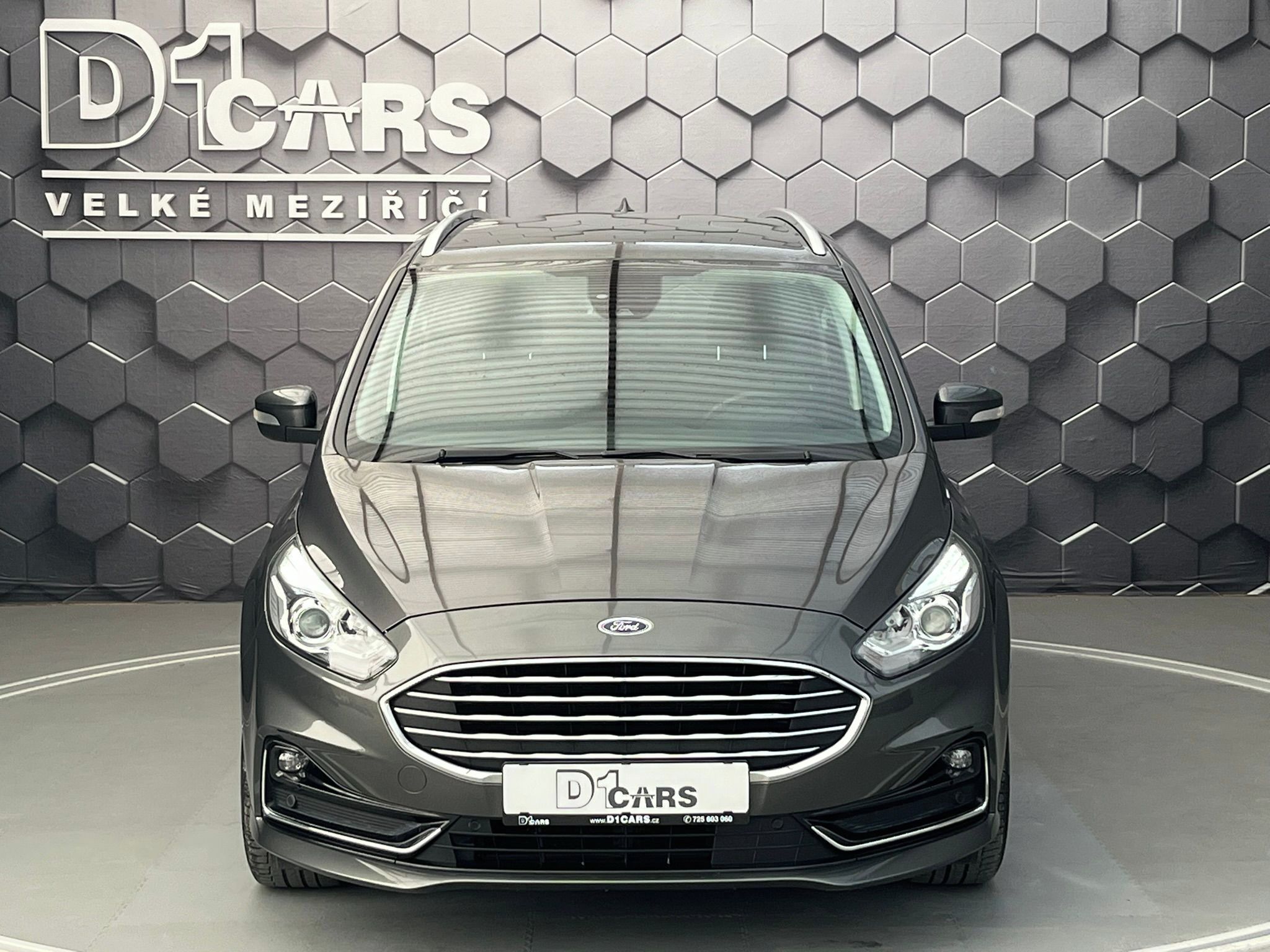 Ford Galaxy, 2.5 HEV Titanium 7míst - fotka 6