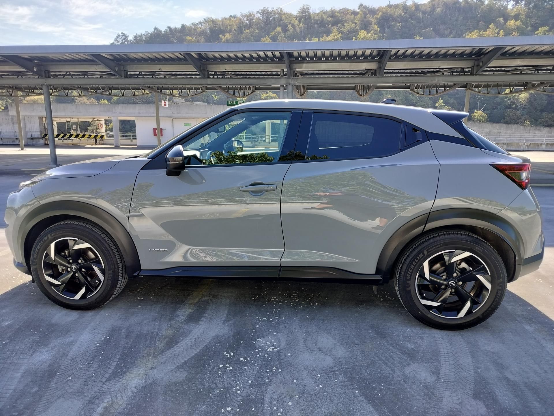 Nissan Juke, 1.6 Hybrid - fotka 4