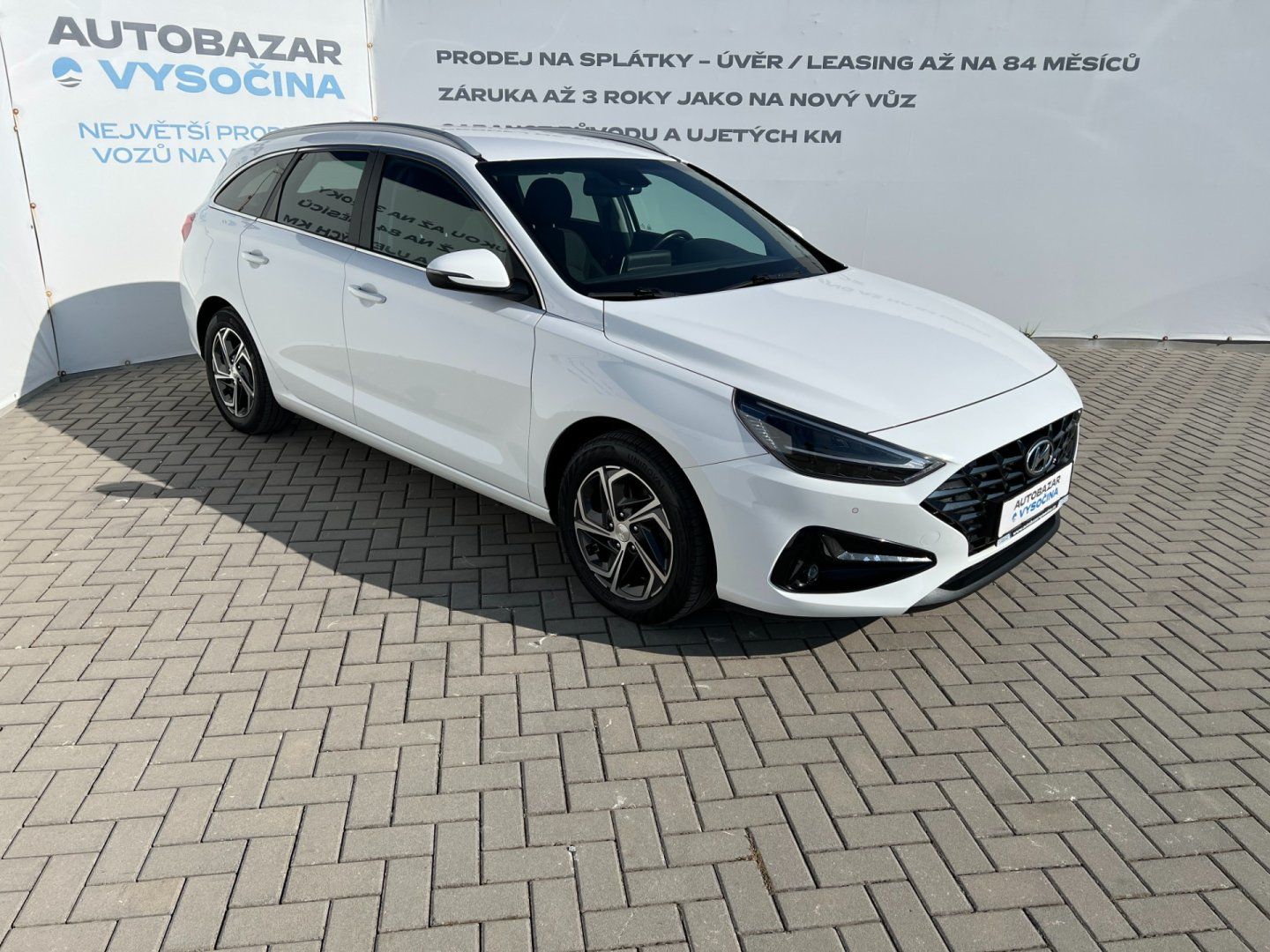Hyundai i30, Com.1.0T-GDi Smart+! A/T! ČR! - fotka 3