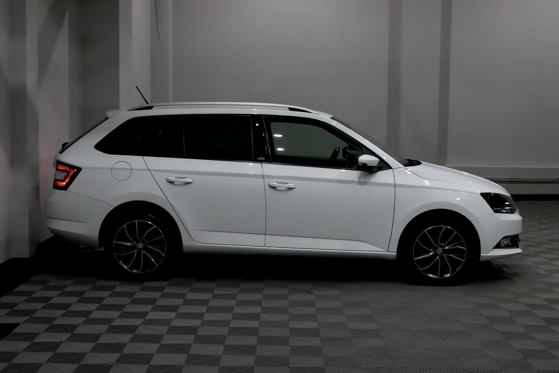 Škoda Fabia, 3 Combi 1.2 TSI 66 kW - fotka 4