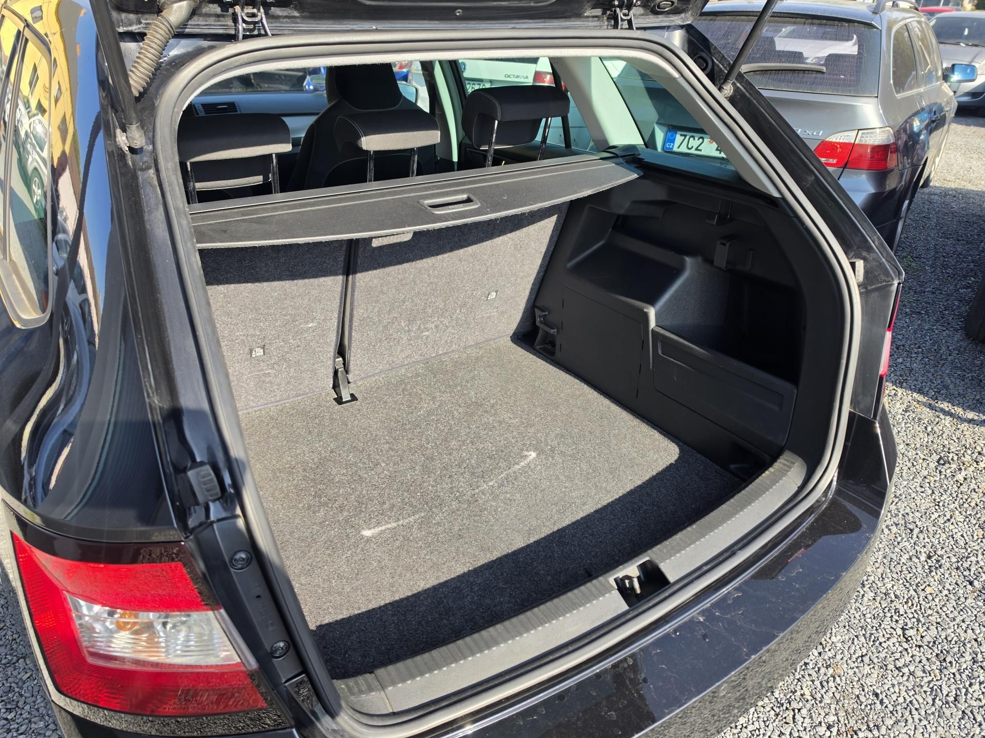 Škoda Fabia, 1.2 TSI Vyhřev sedadel Led - fotka 5