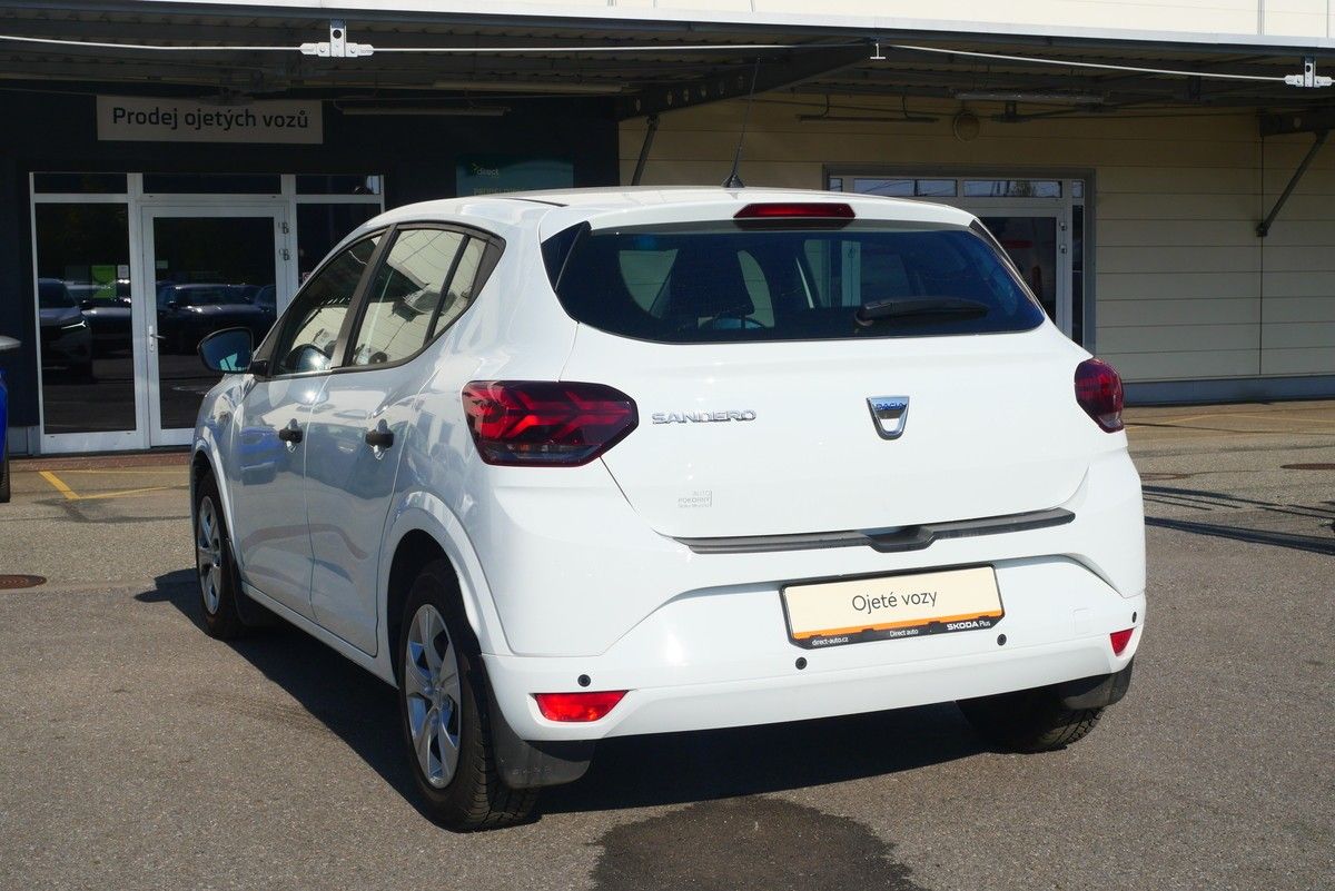 Dacia Sandero, 1.0i 49 kW - fotka 4