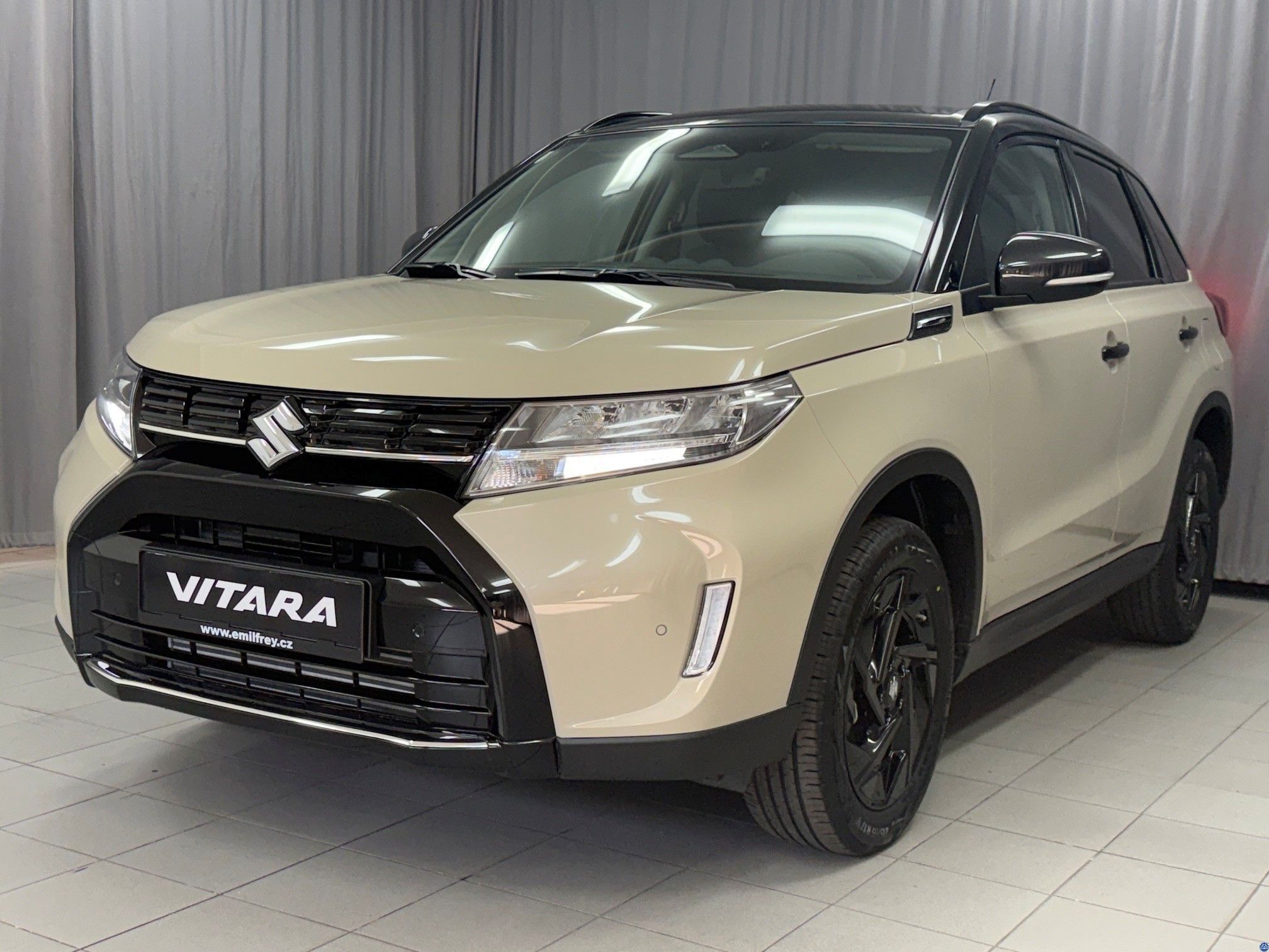 Suzuki Vitara, 1,4 Black ed. 4x2, zimní kola